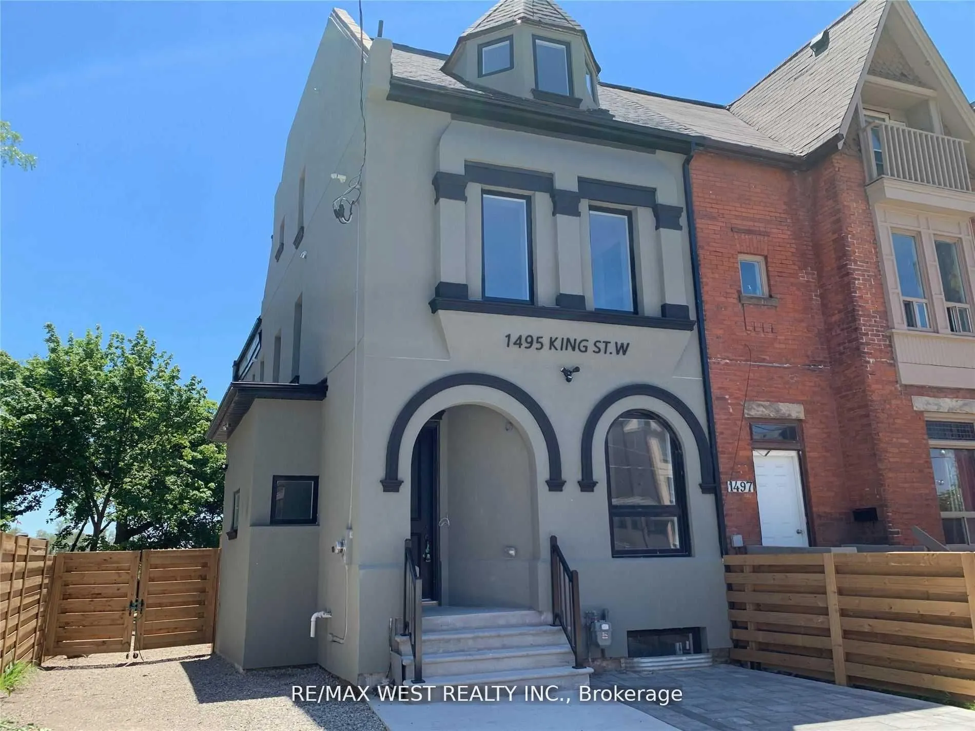 1495 King Street W, #2nd Fl