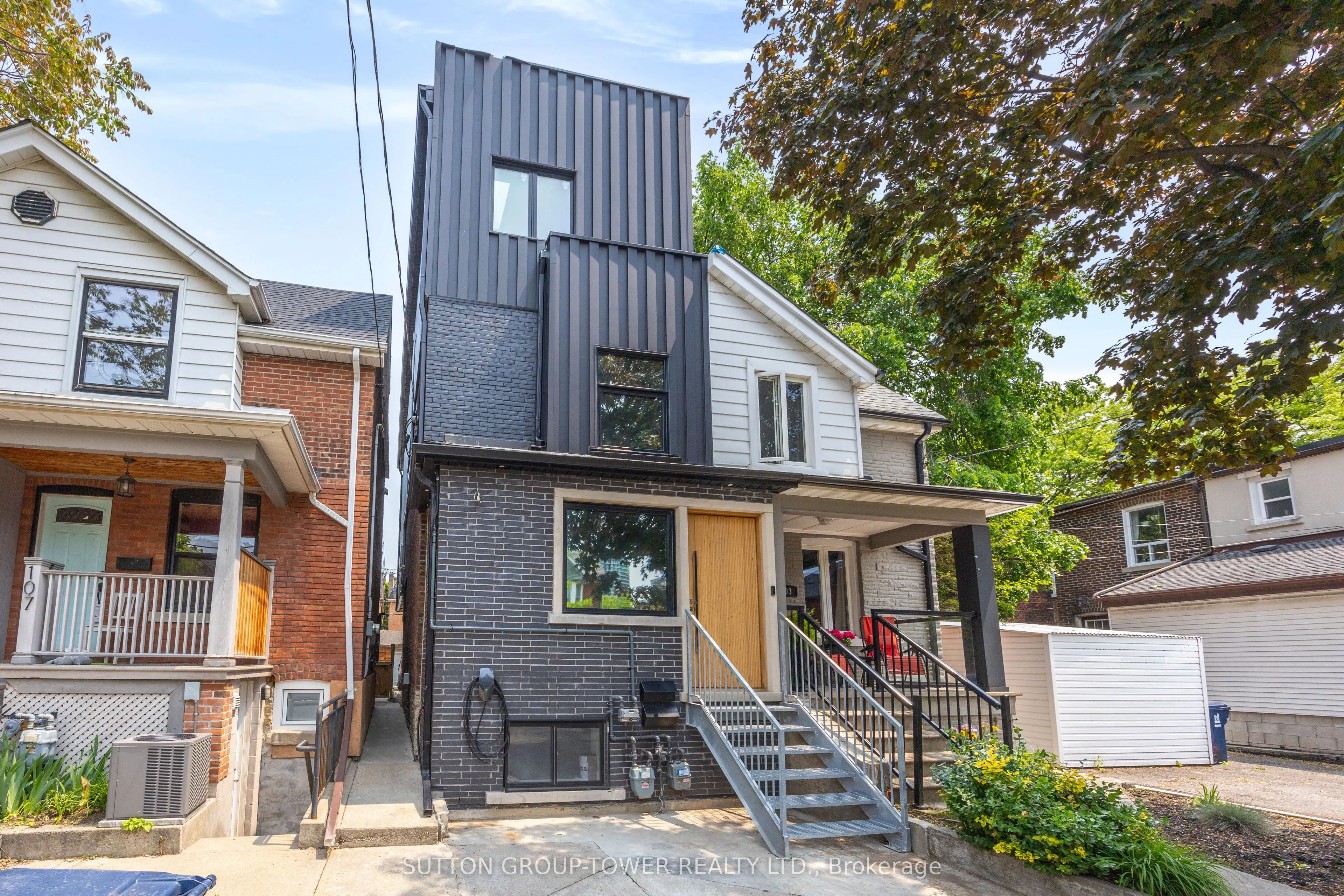 105 Campbell Avenue, #2