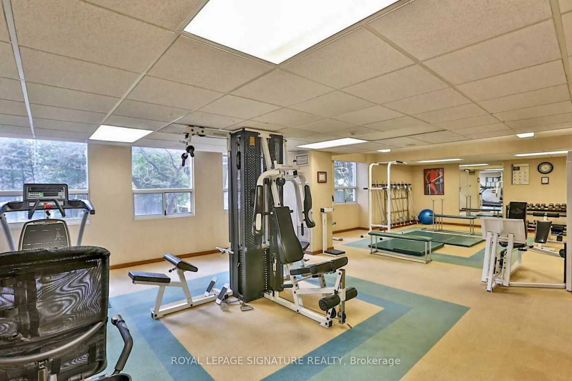 3650 Kaneff Crescent, #2606