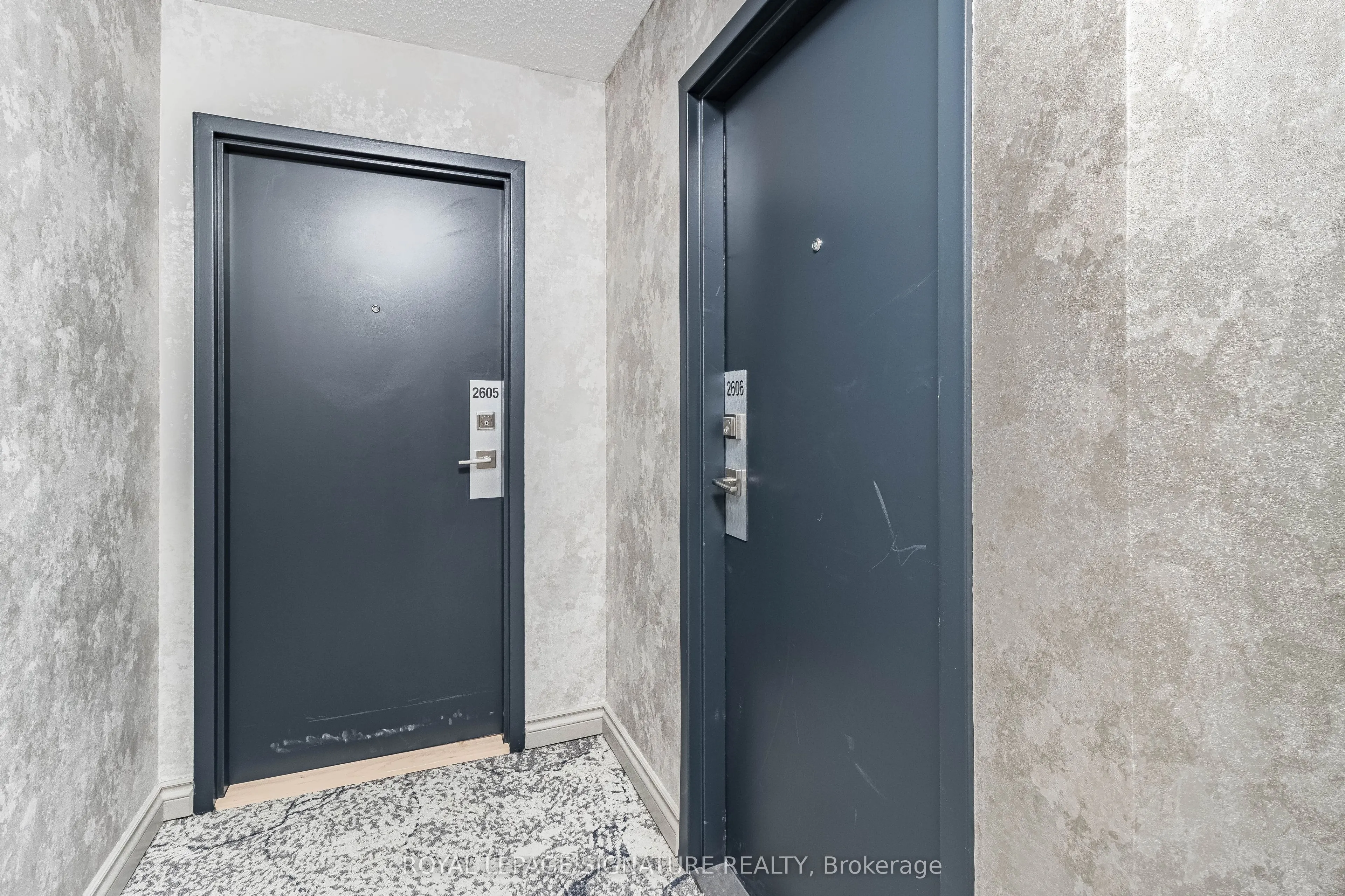 3650 Kaneff Crescent, #2606