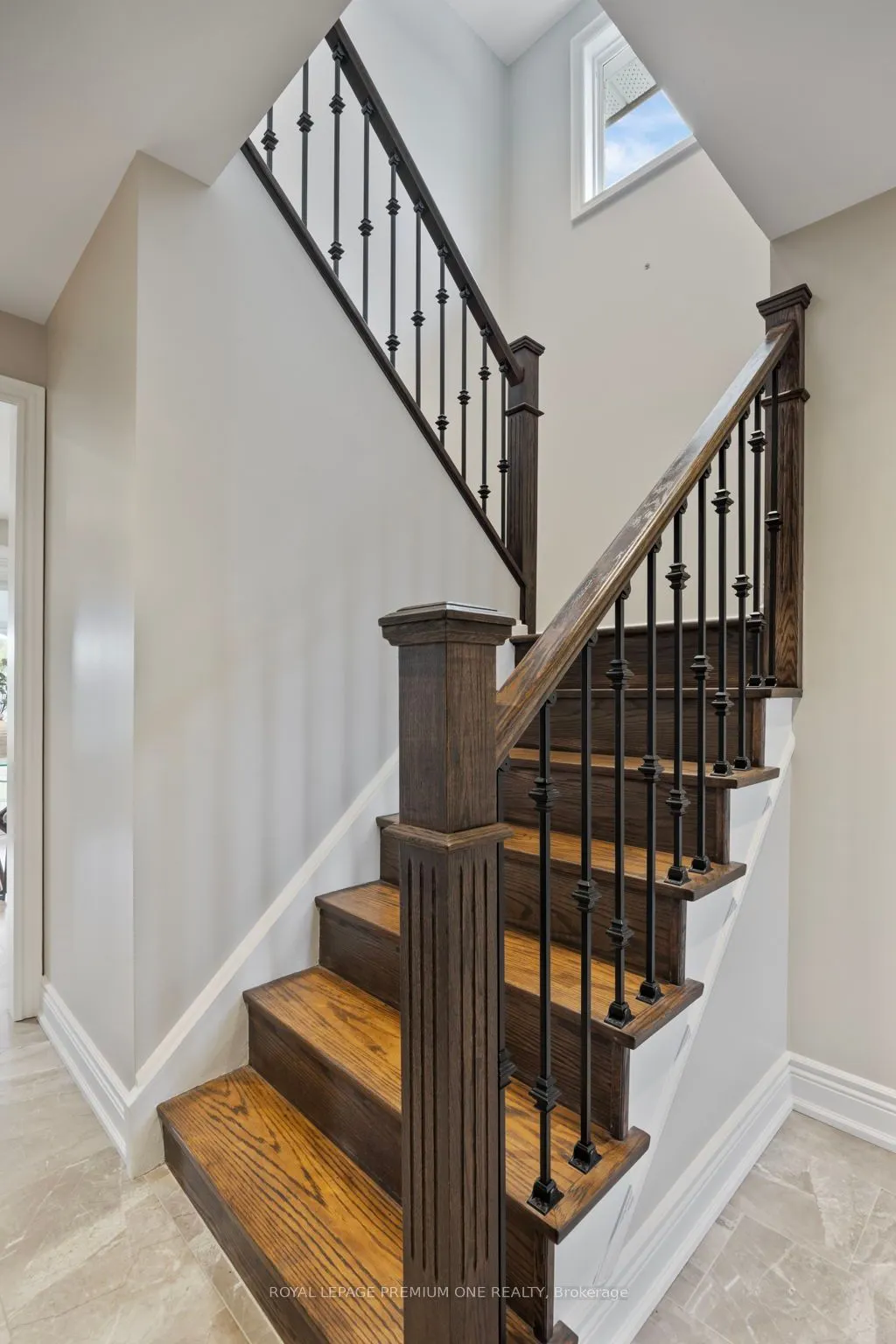 8 Buttercup Crescent