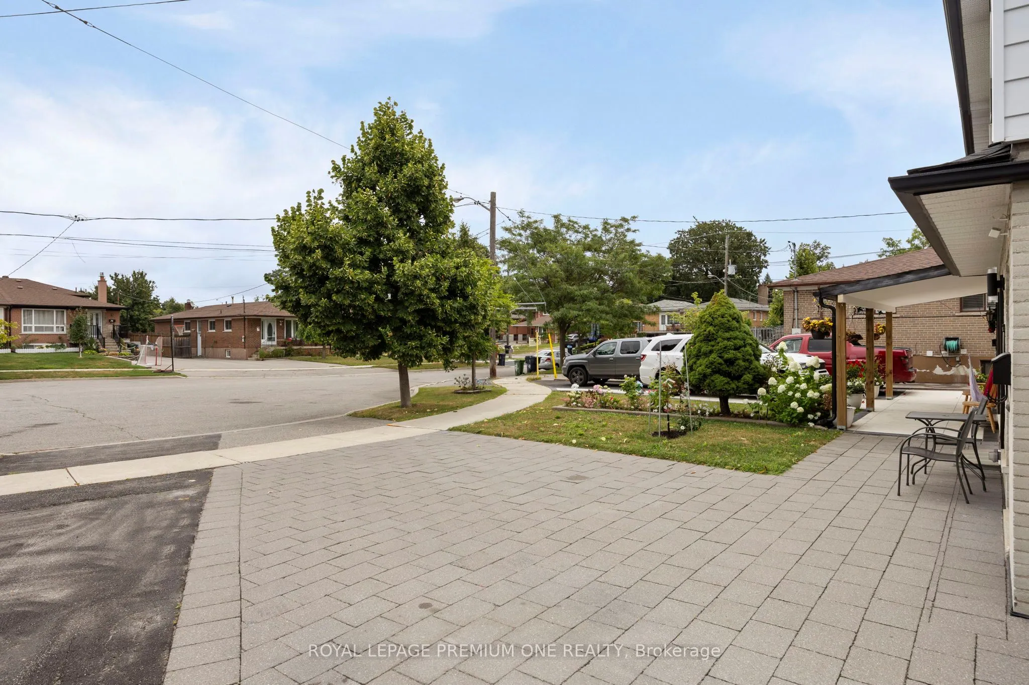 8 Buttercup Crescent
