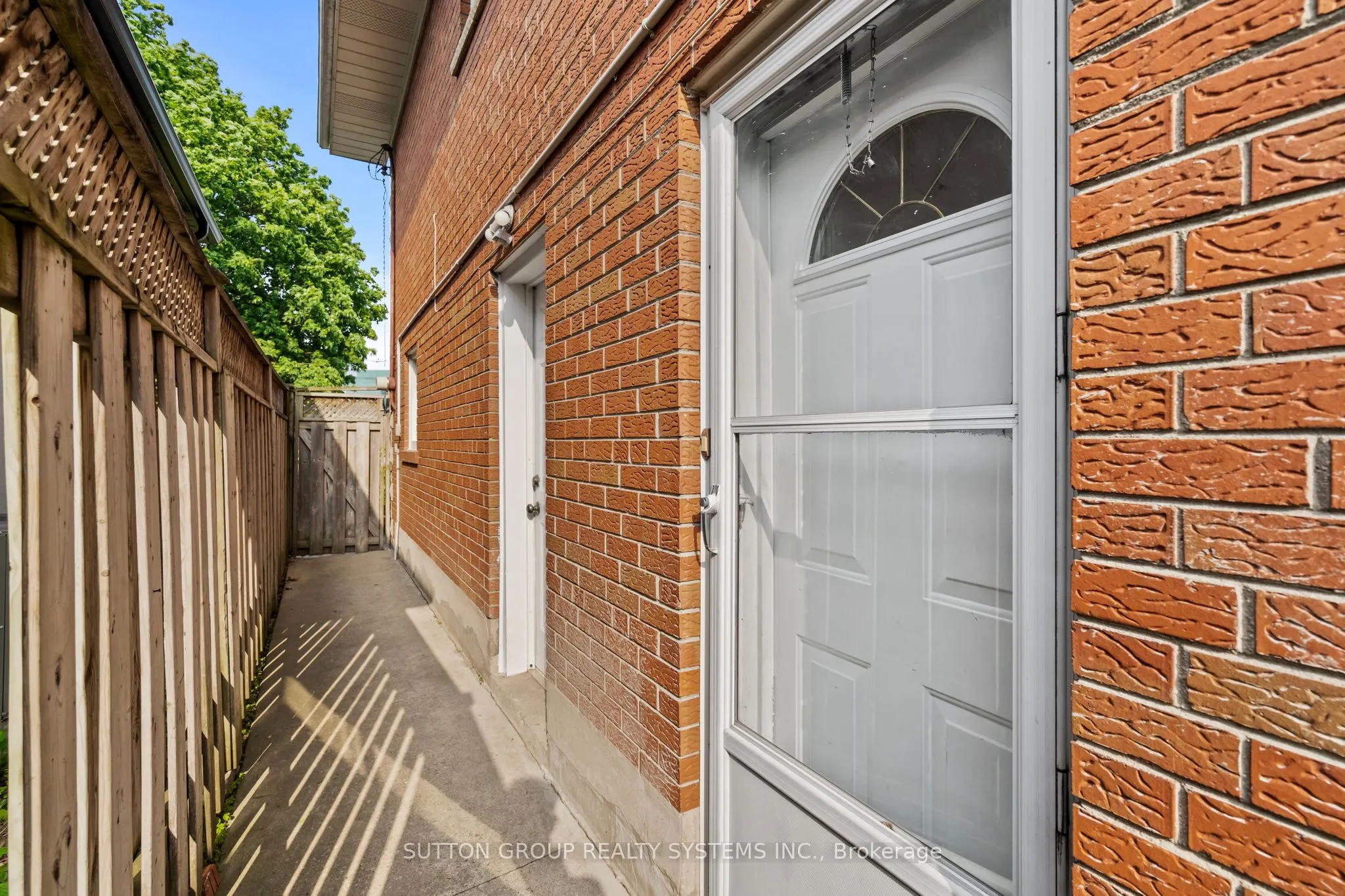 732 Royal York Road