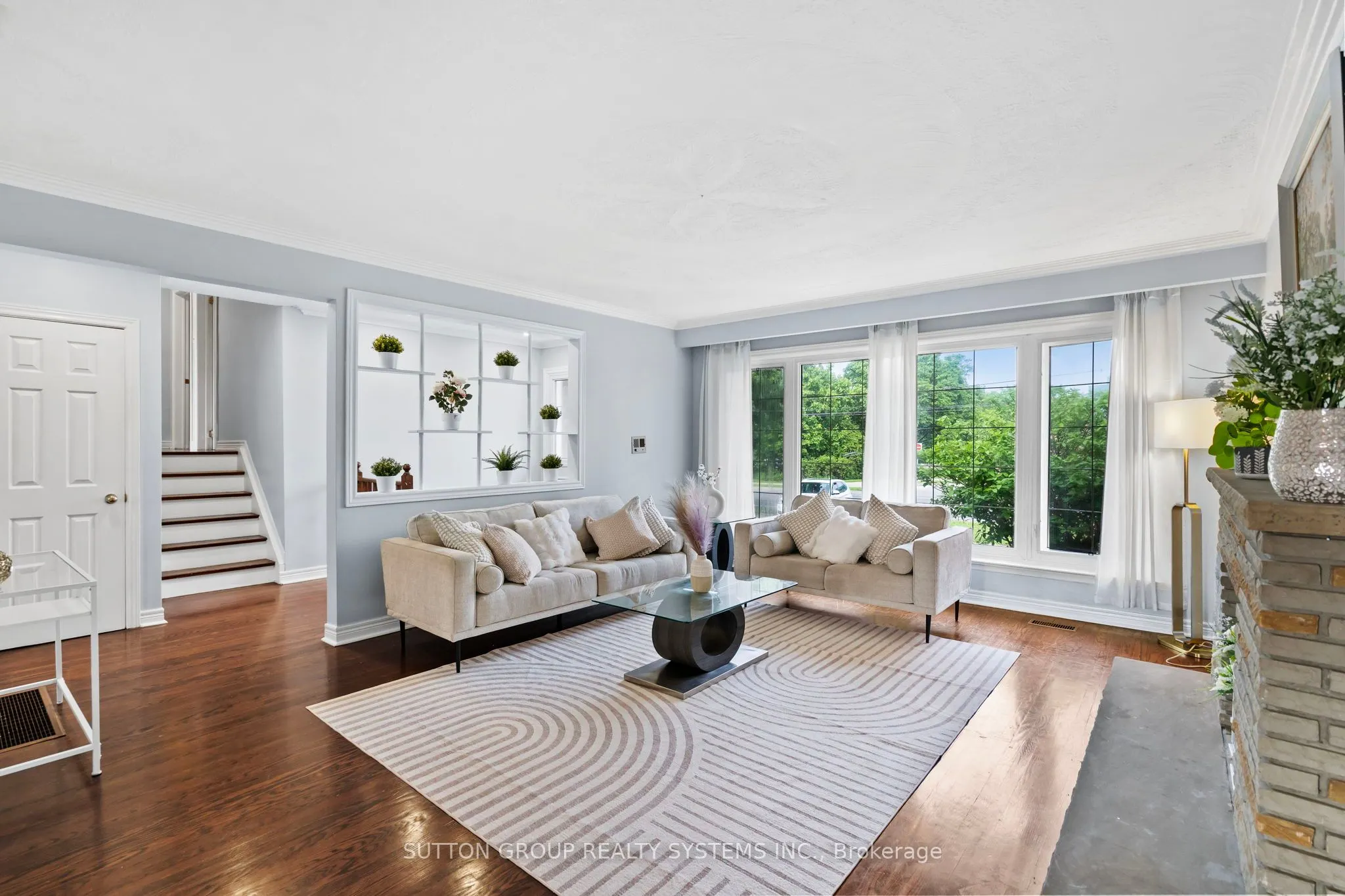 732 Royal York Road
