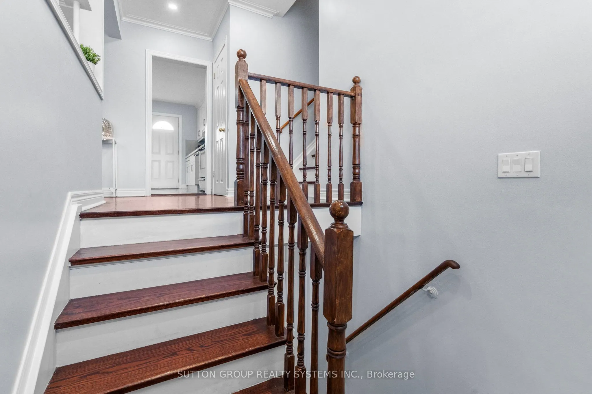 732 Royal York Road