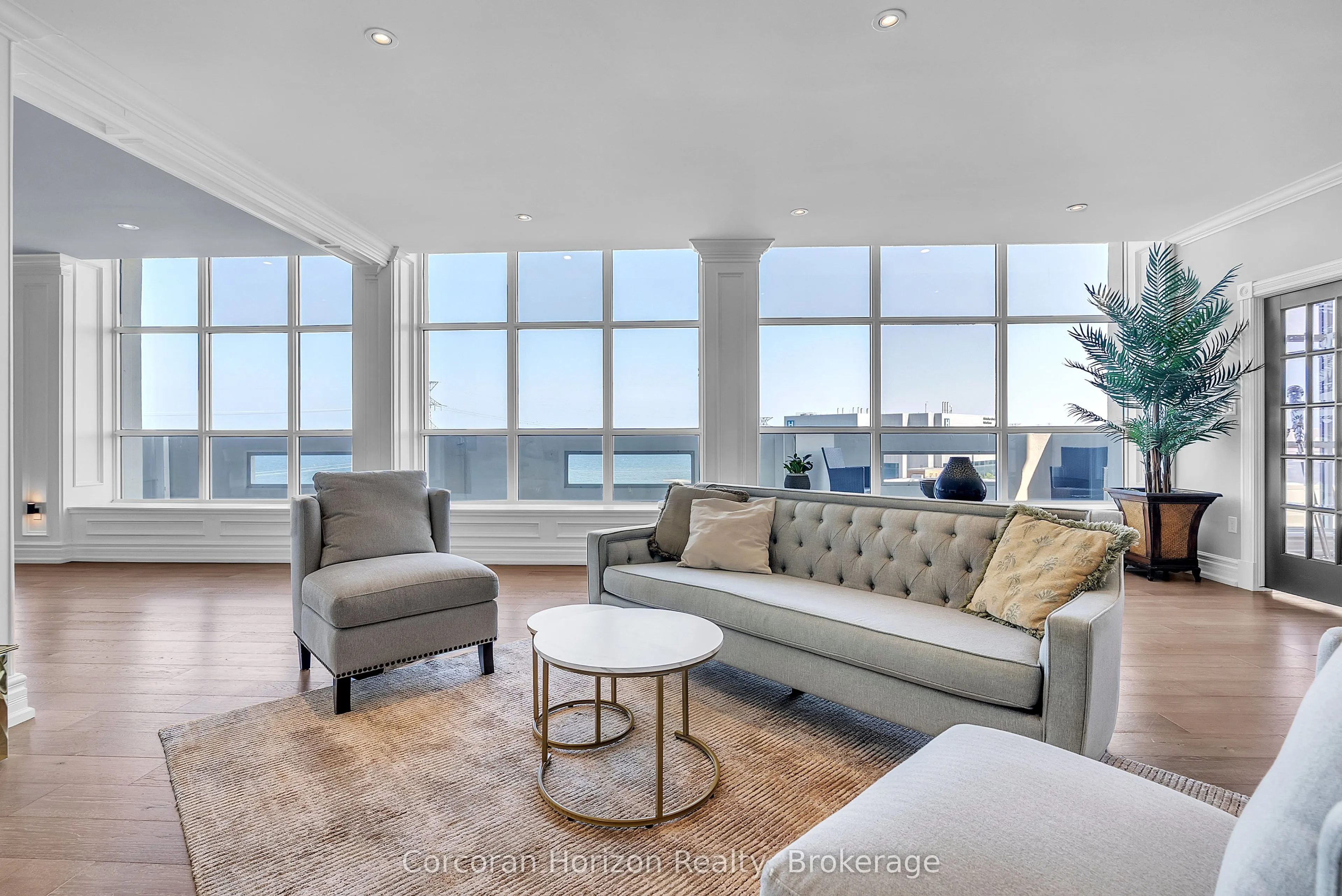 1237 North Shore Boulevard E, #1201