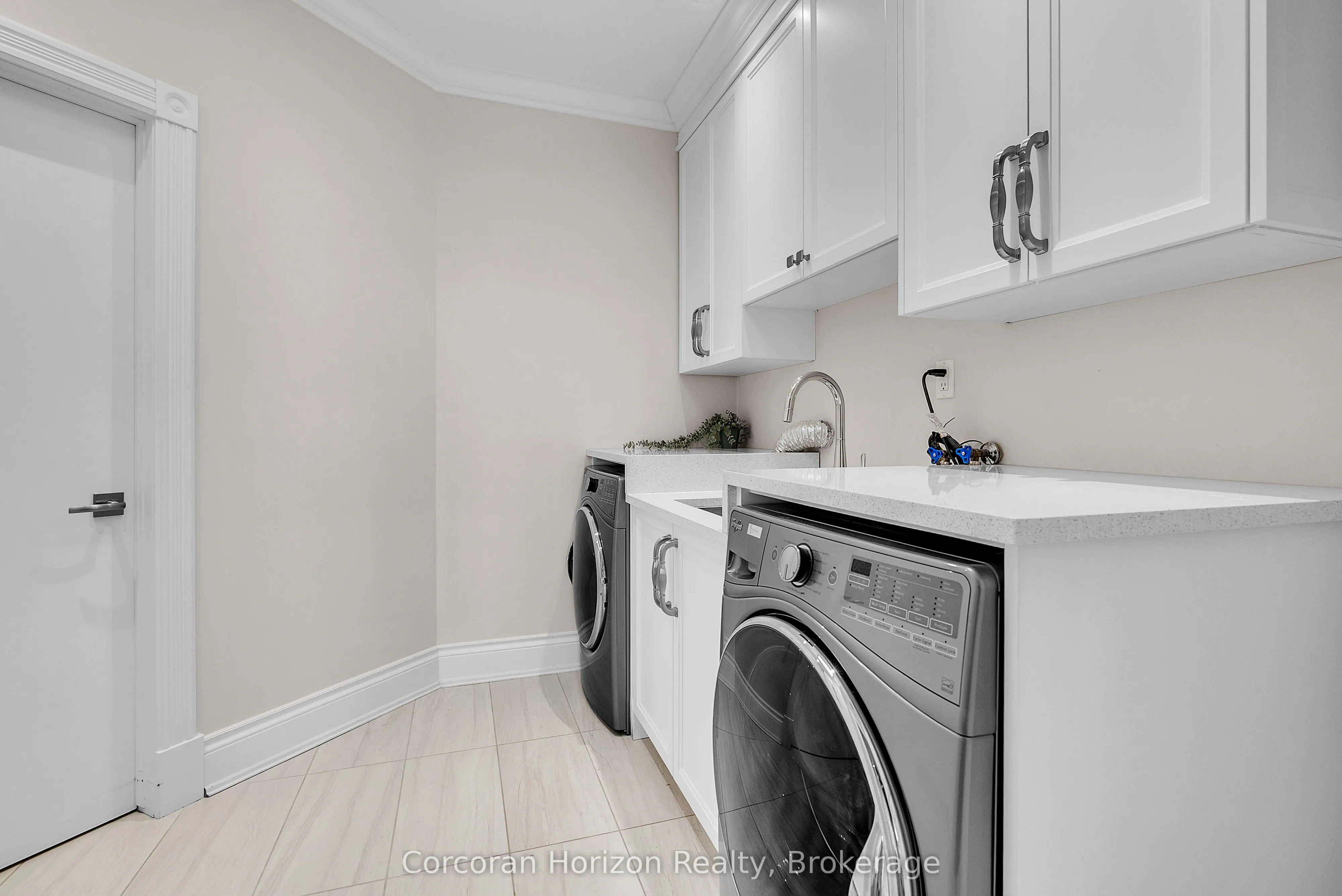 1237 North Shore Boulevard E, #1201