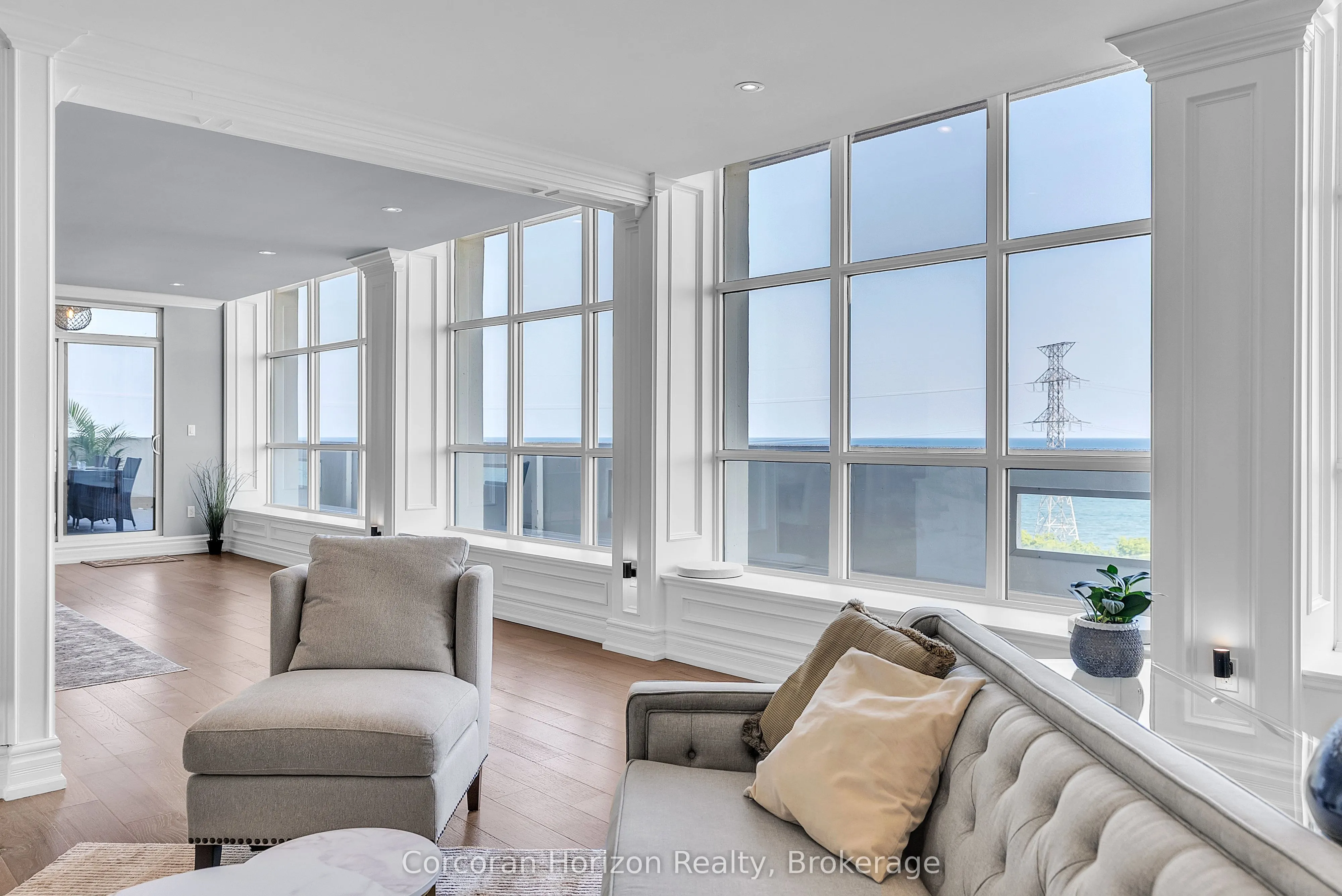 1237 North Shore Boulevard E, #1201