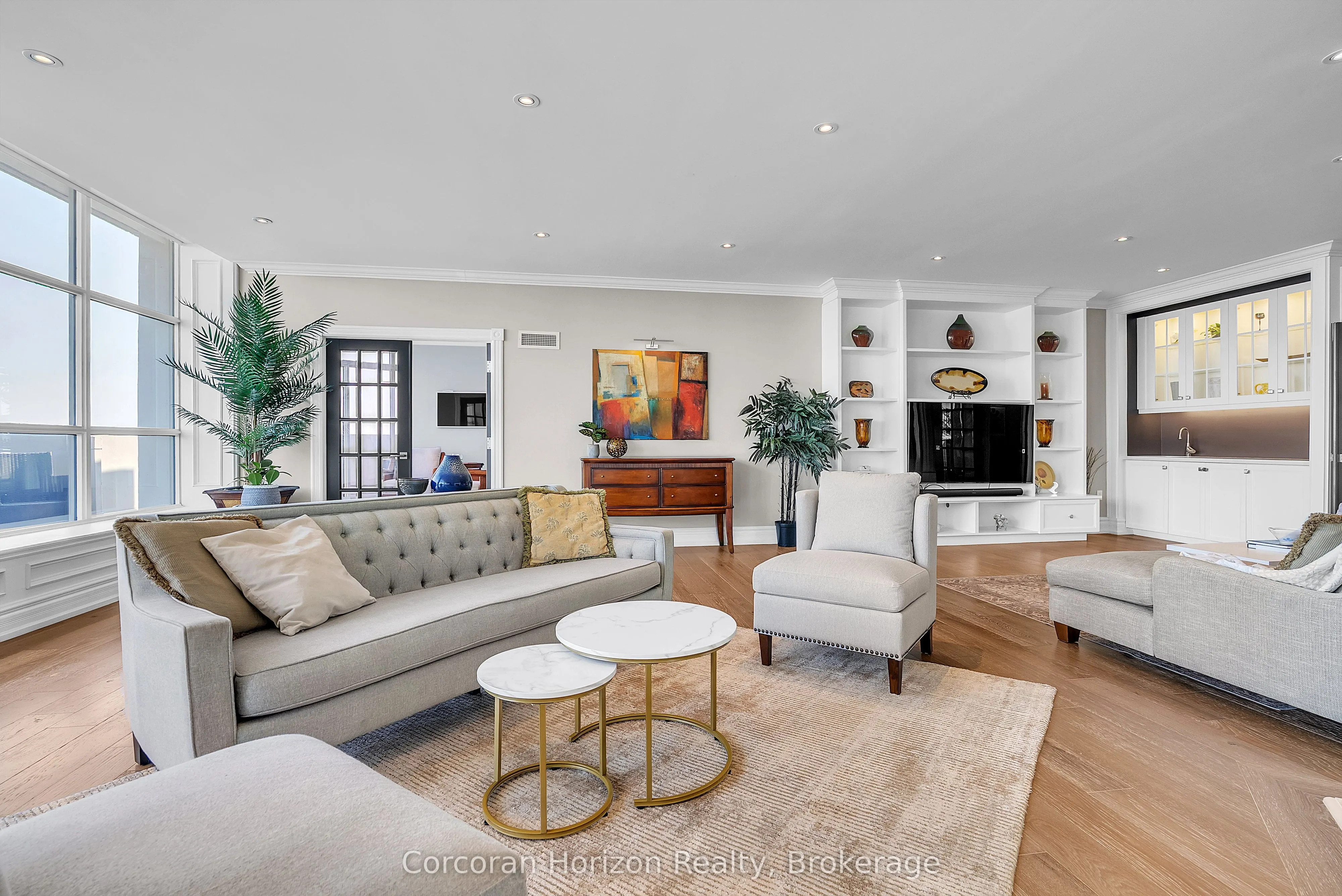 1237 North Shore Boulevard E, #1201