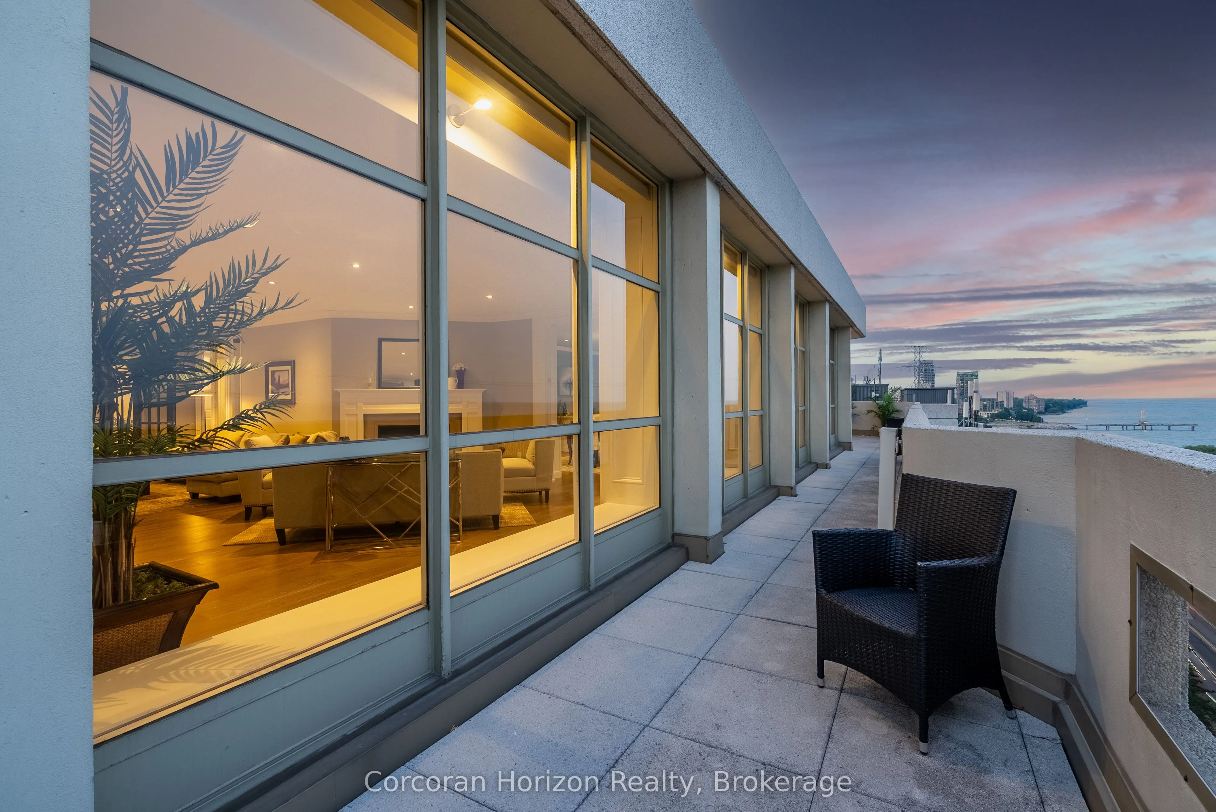 1237 North Shore Boulevard E, #1201
