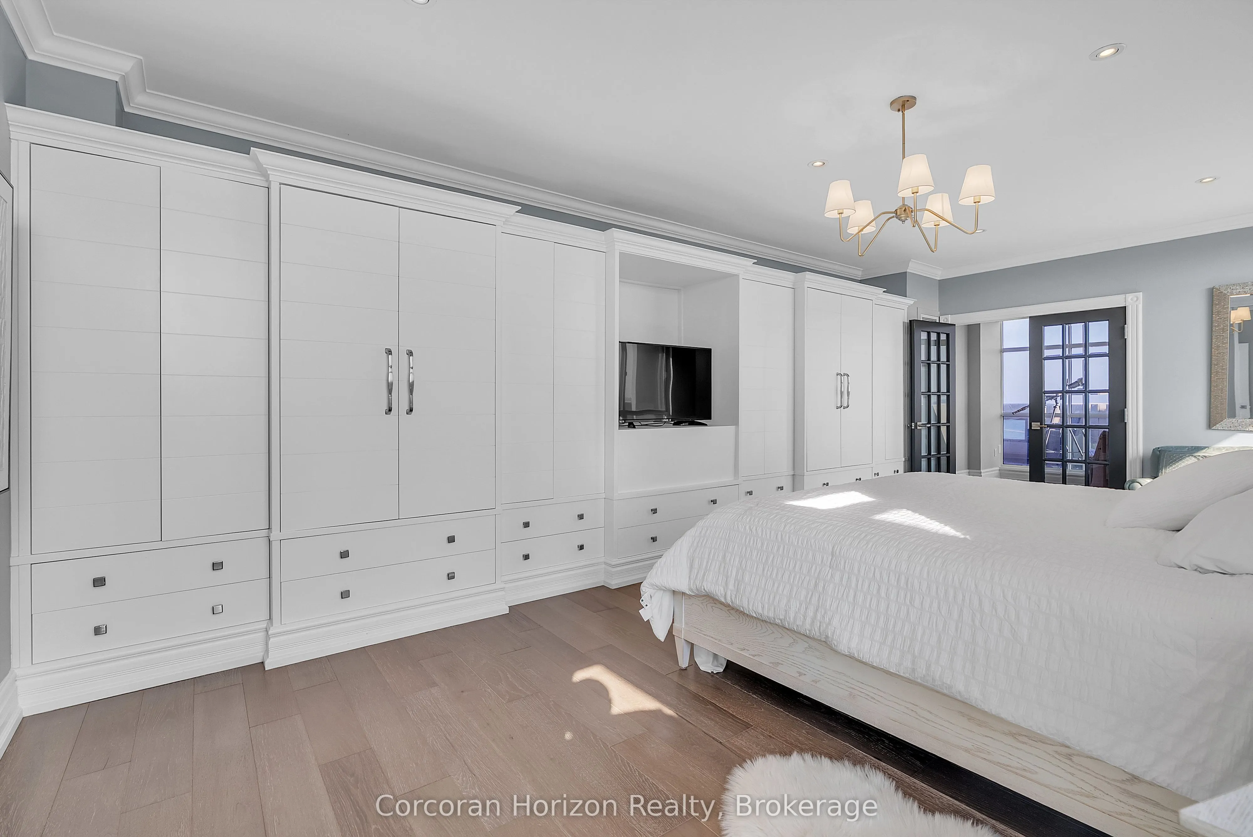 1237 North Shore Boulevard E, #1201