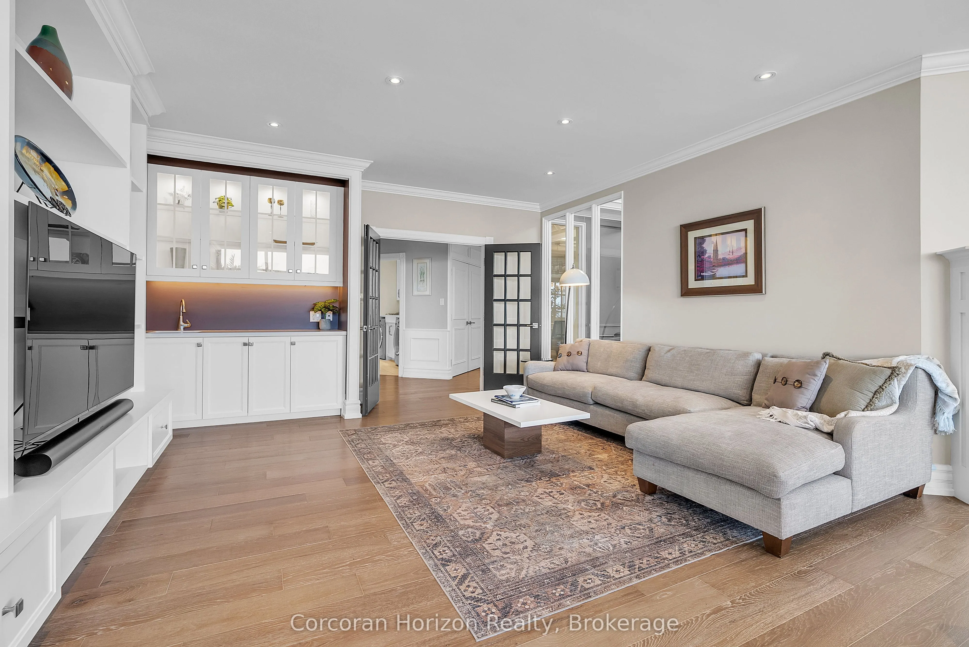 1237 North Shore Boulevard E, #1201
