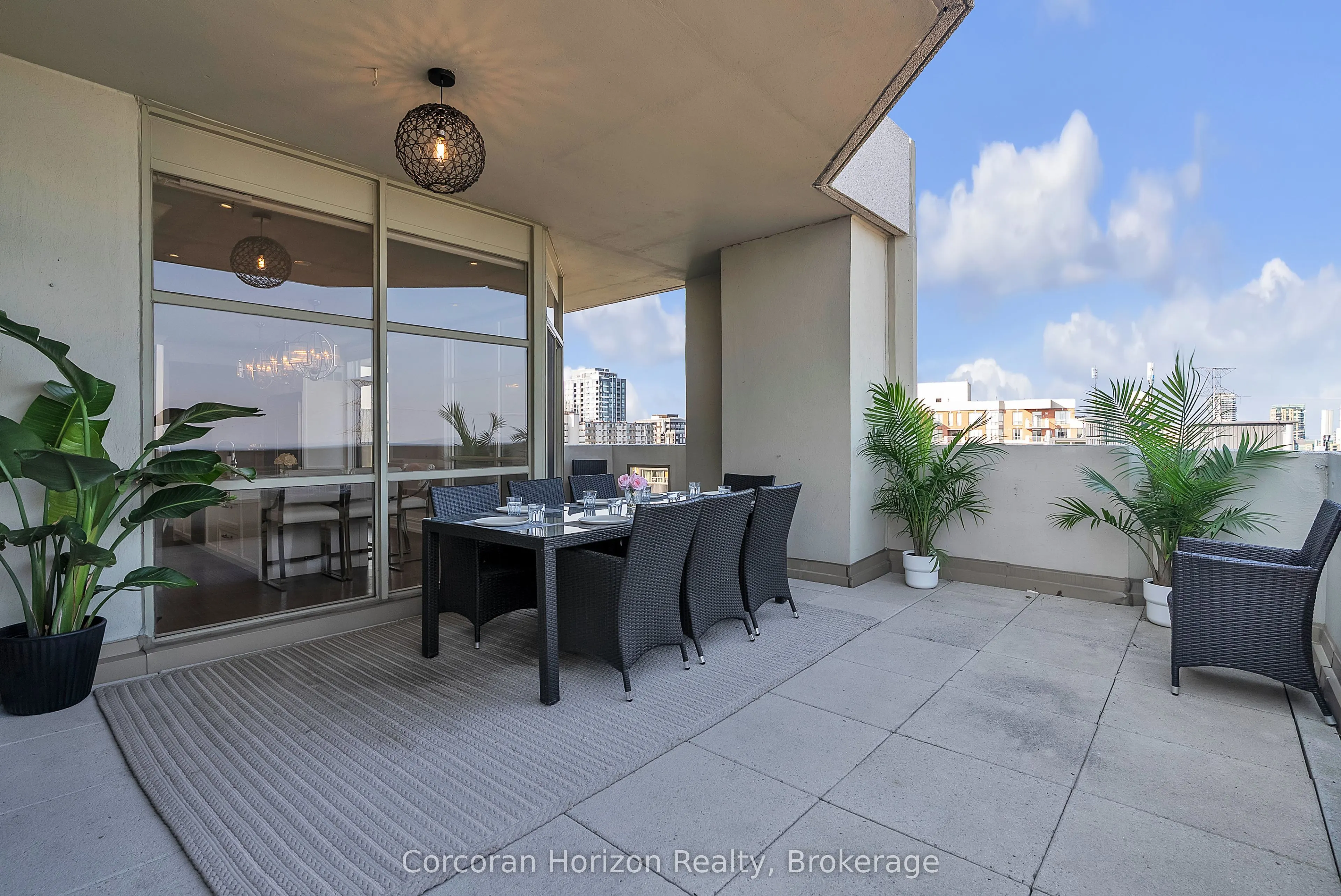 1237 North Shore Boulevard E, #1201
