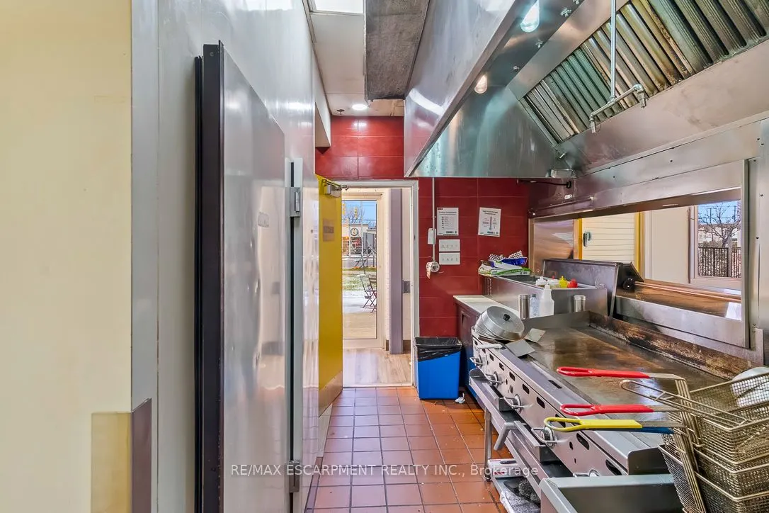2465 Appleby Line, #D6