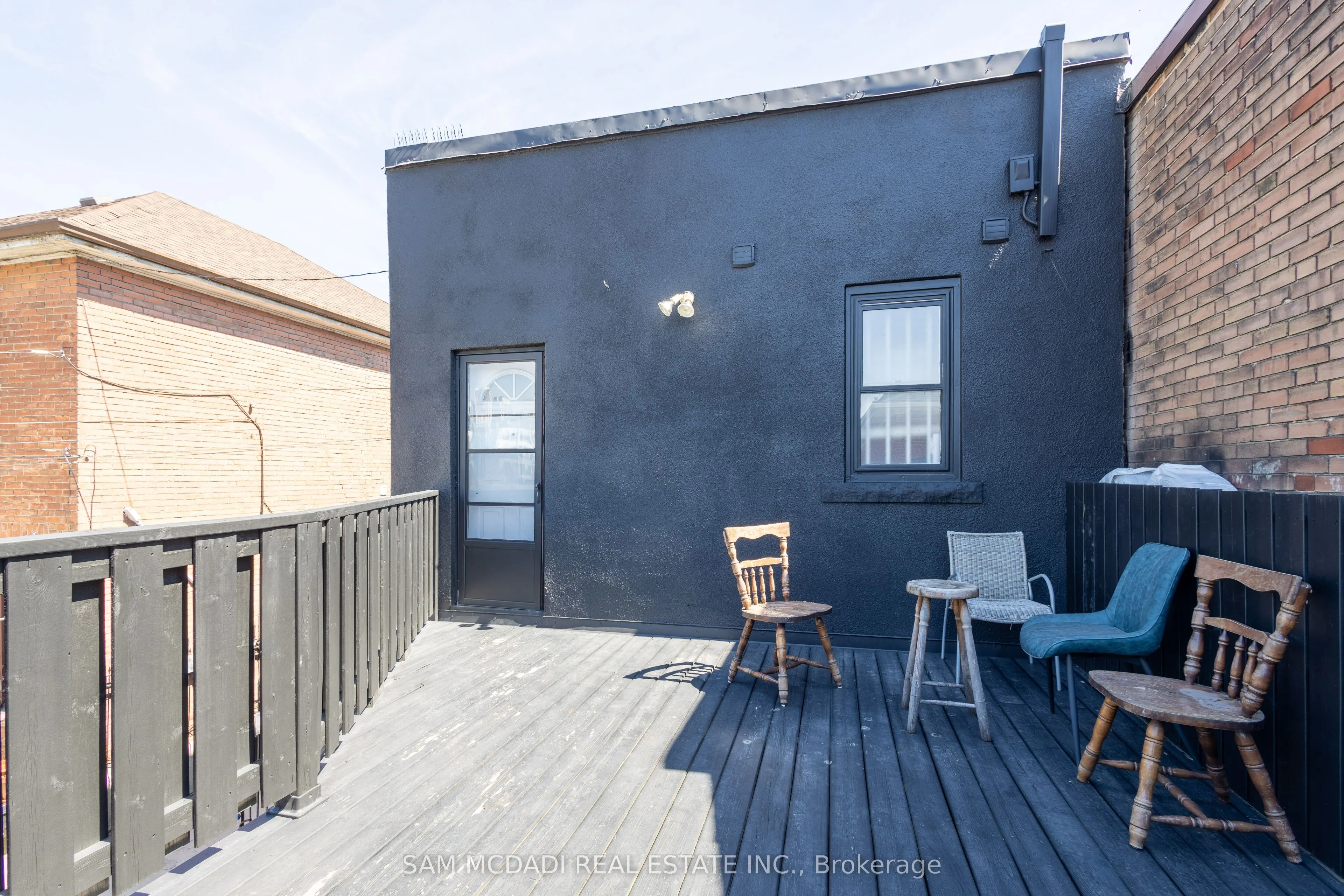 1212 Dufferin Street