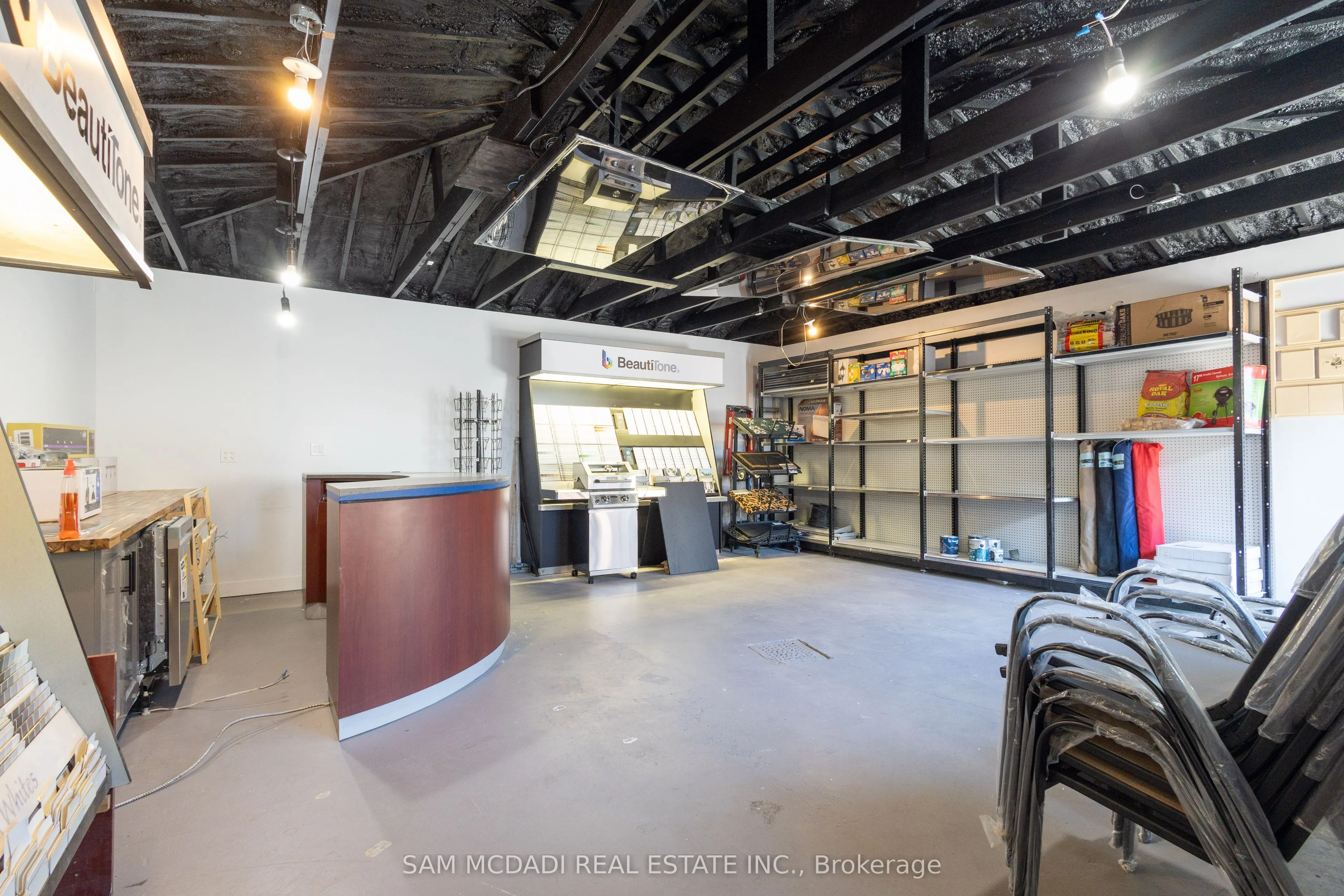 1212 Dufferin Street