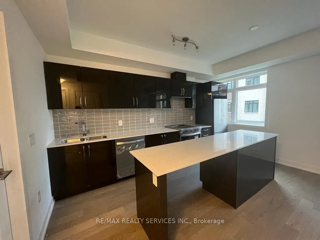 1095 Douglas Mccurdy Comm Drive, #255