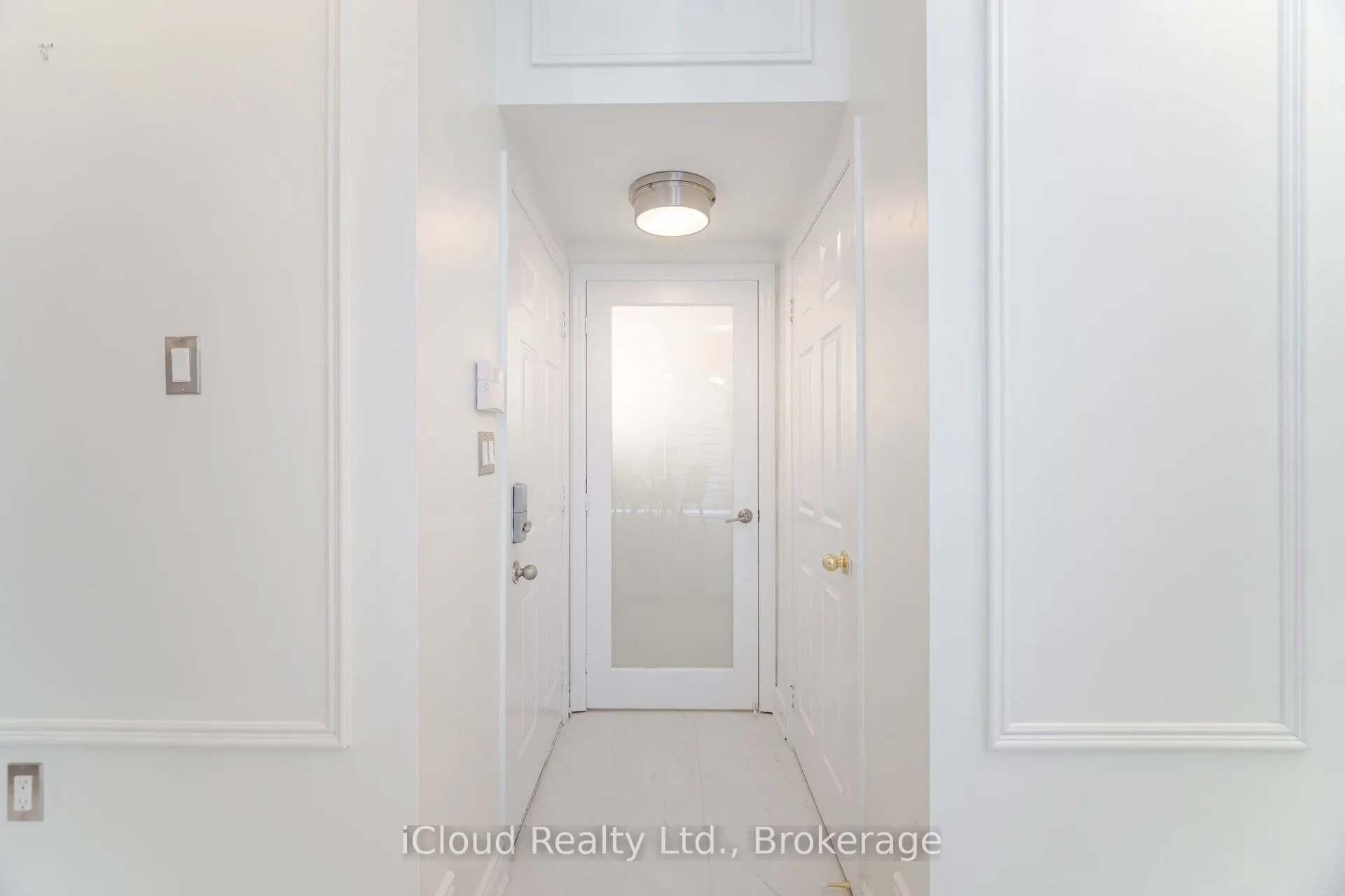 2185 Highcliffe Way