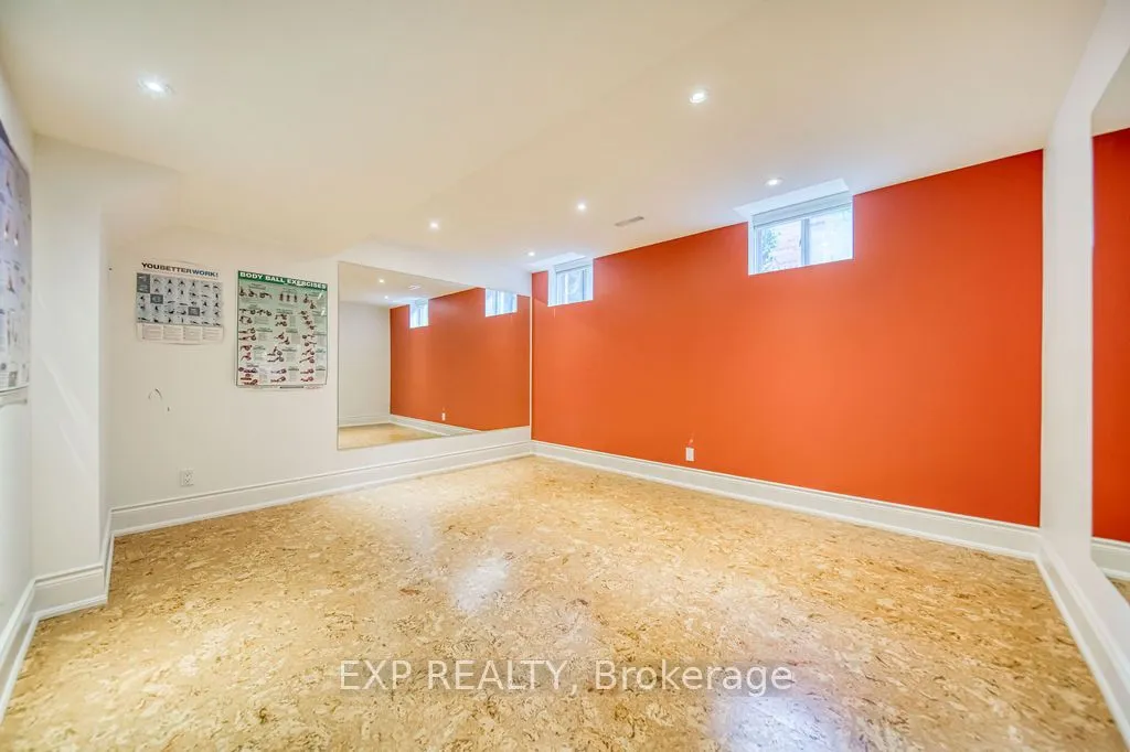 2283 Lyndhurst Drive