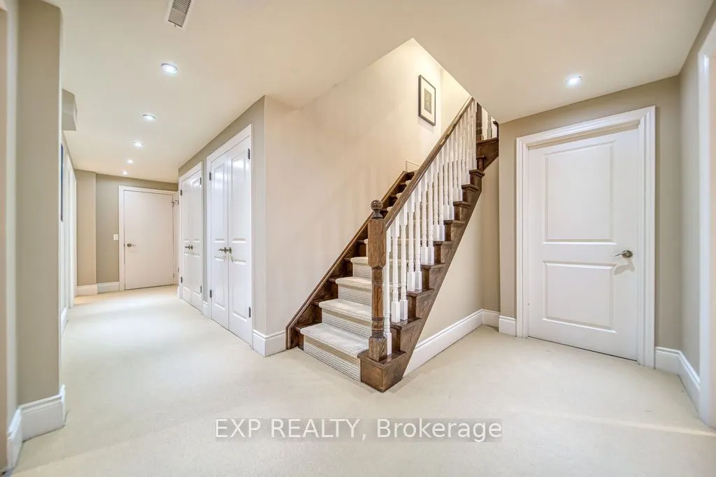 2283 Lyndhurst Drive