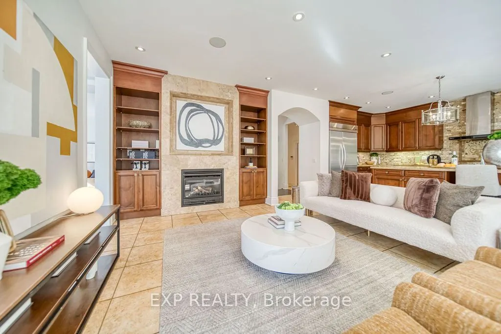 2283 Lyndhurst Drive