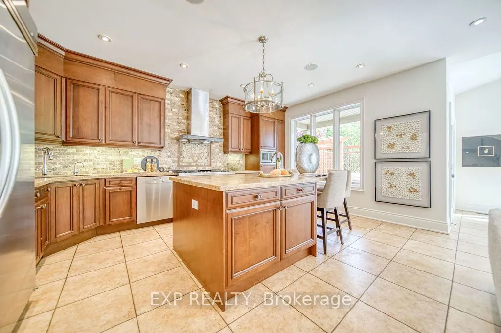 2283 Lyndhurst Drive
