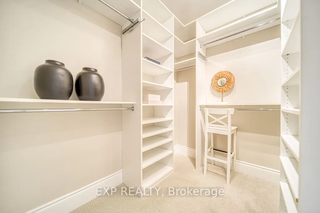 2283 Lyndhurst Drive