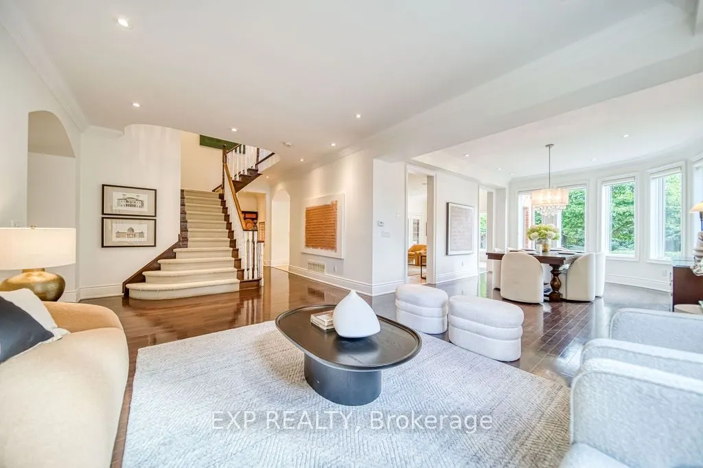 2283 Lyndhurst Drive