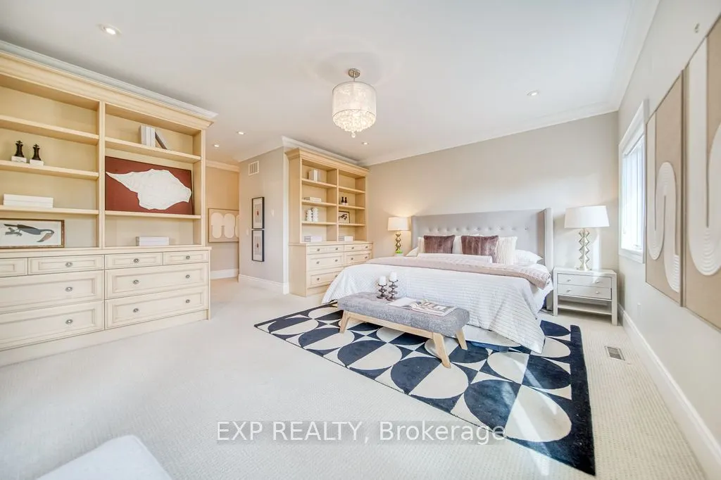 2283 Lyndhurst Drive