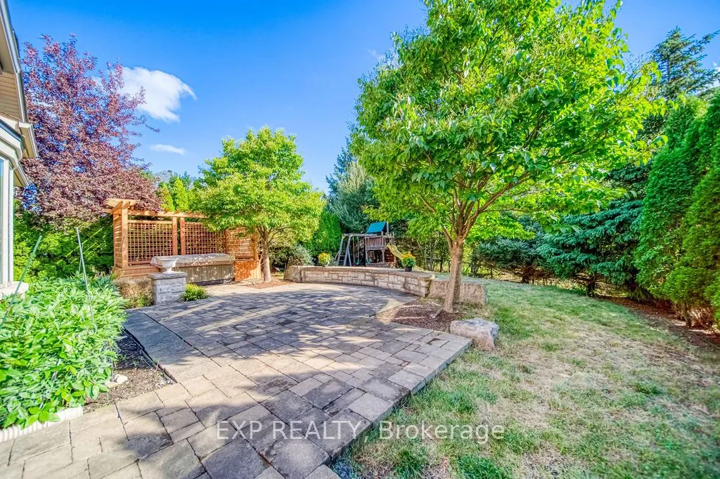 2283 Lyndhurst Drive
