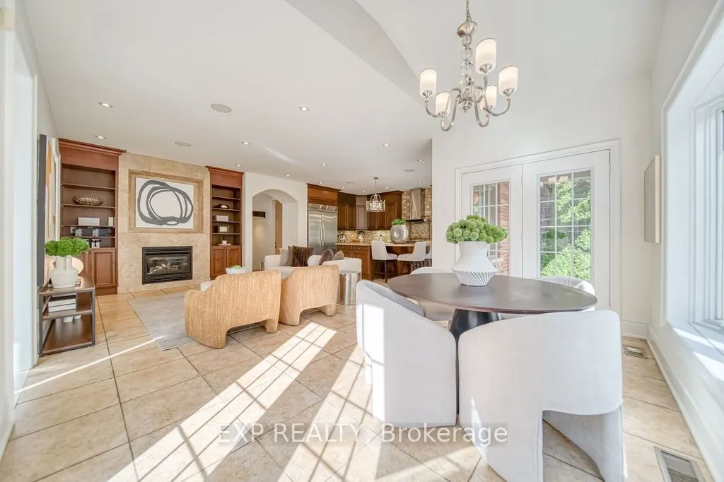 2283 Lyndhurst Drive