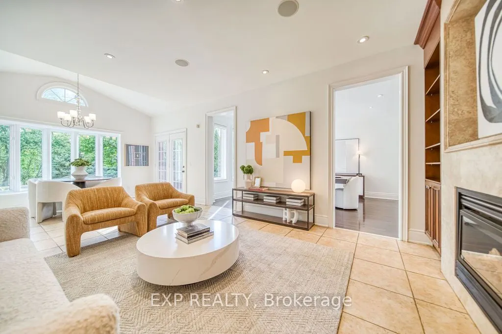 2283 Lyndhurst Drive