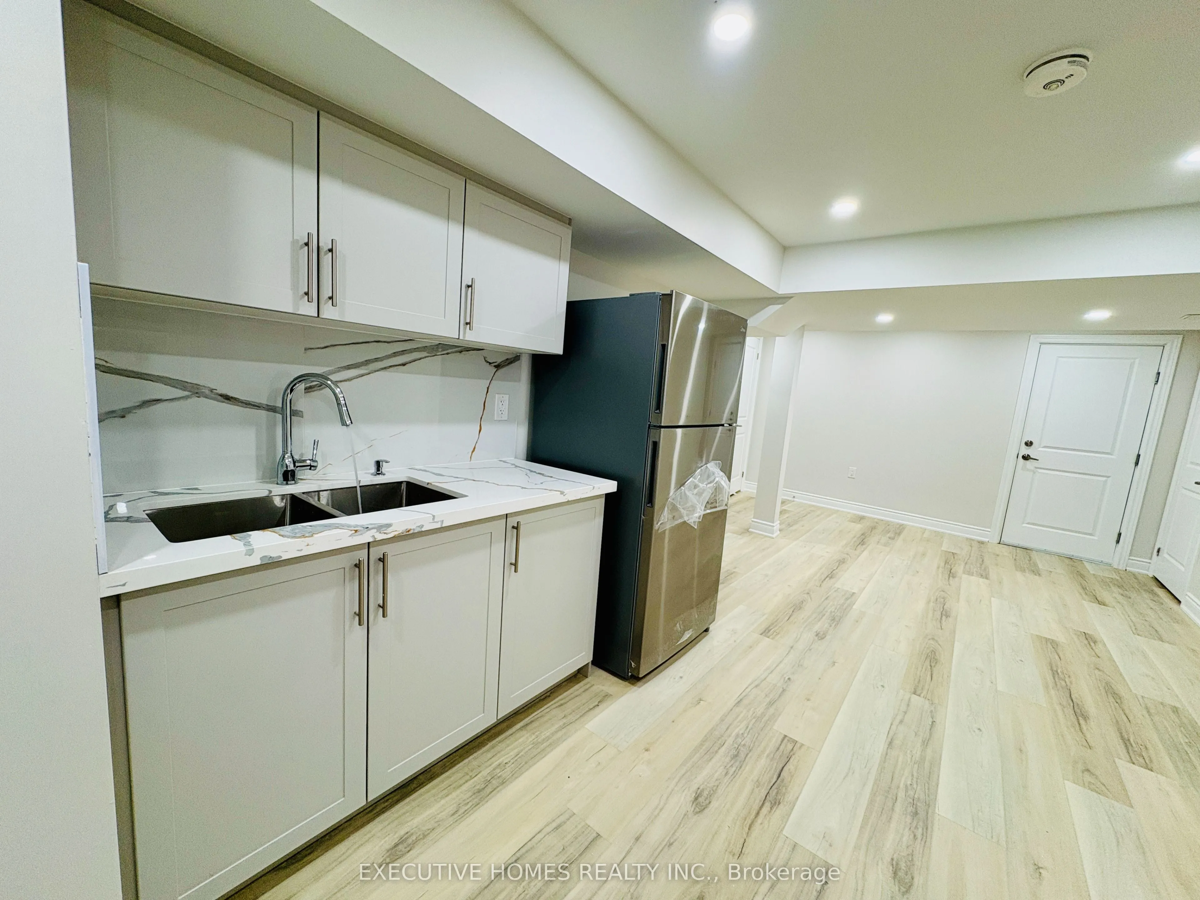 4056 Channing Crescent