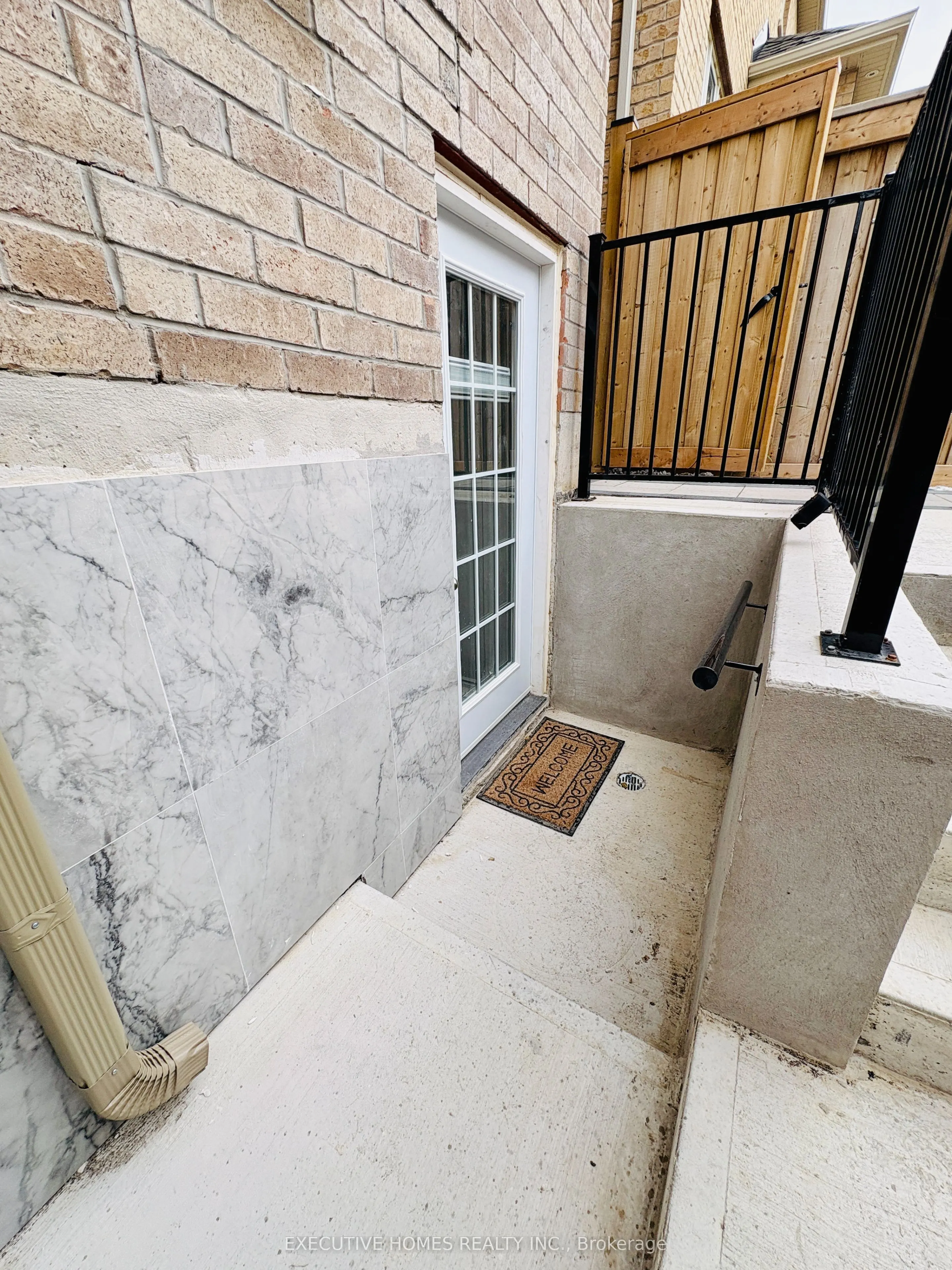 4056 Channing Crescent