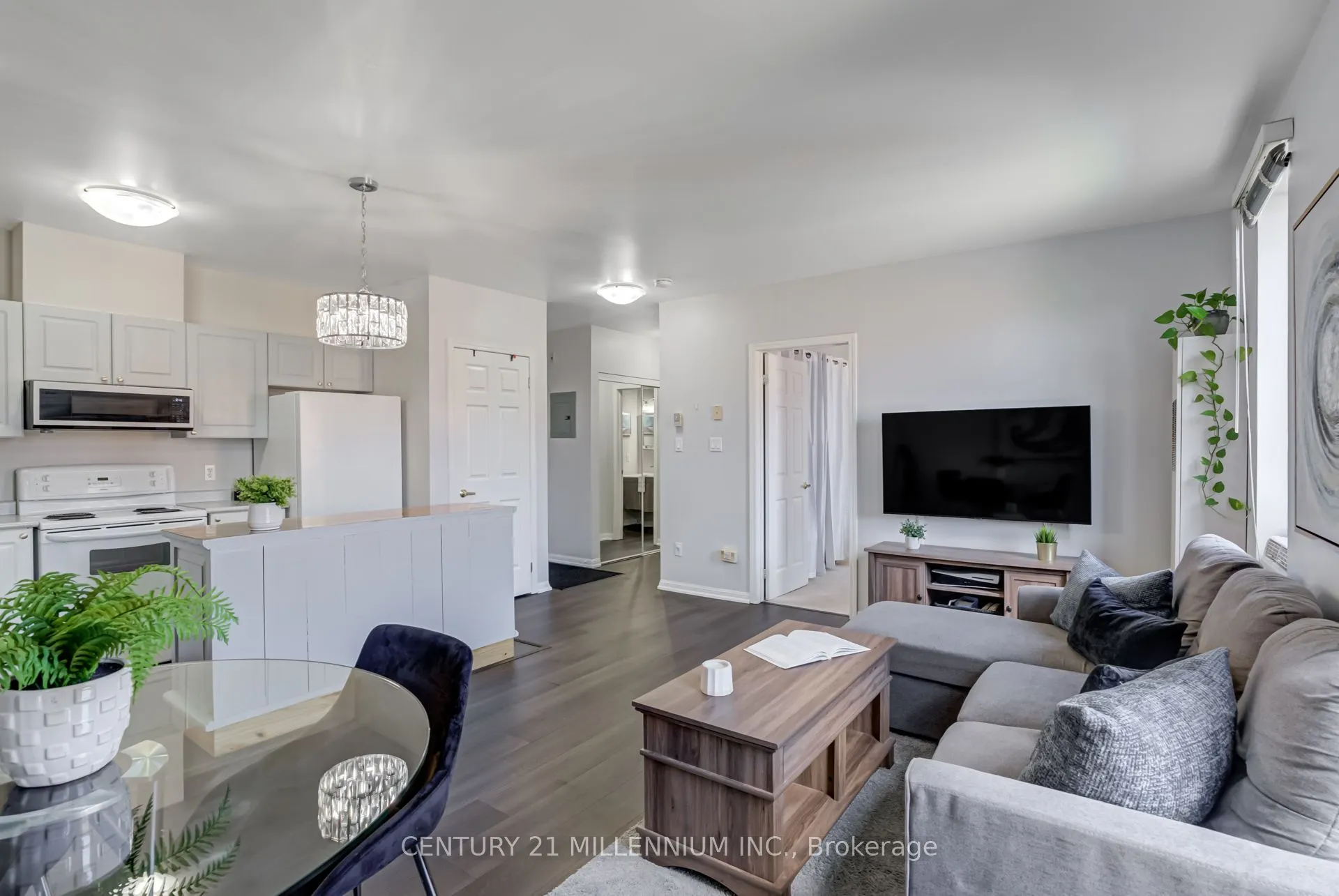 70 First Street, #206