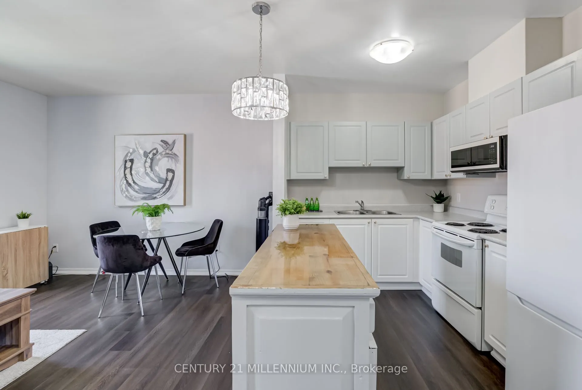 70 First Street, #206