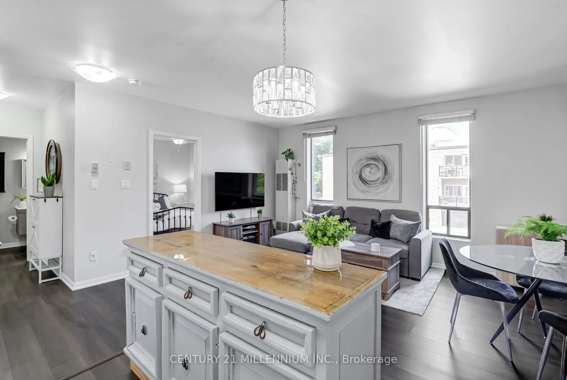 70 First Street, #206