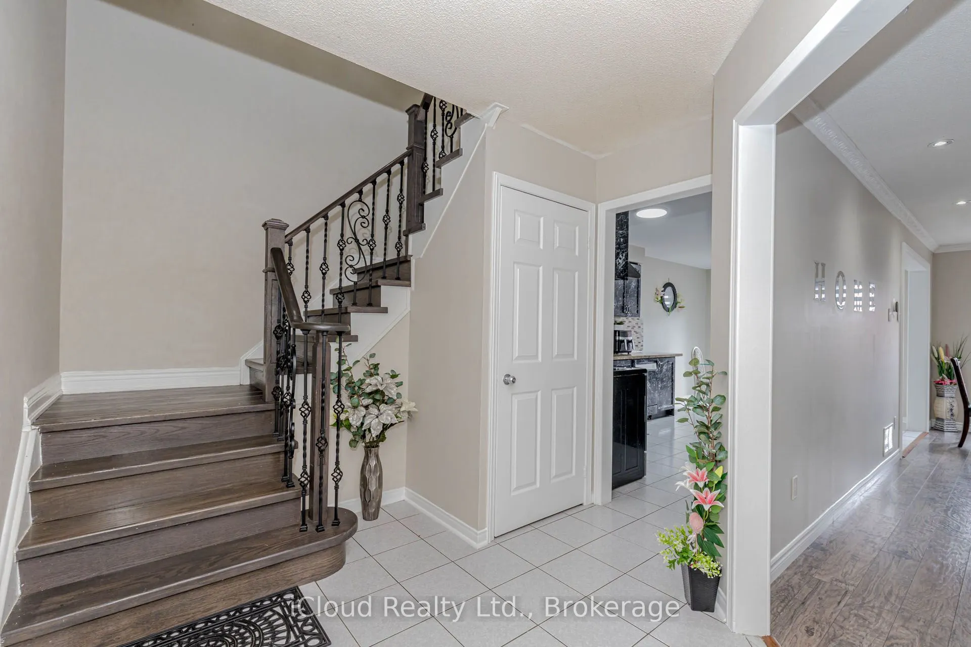 97 Bighorn Crescent