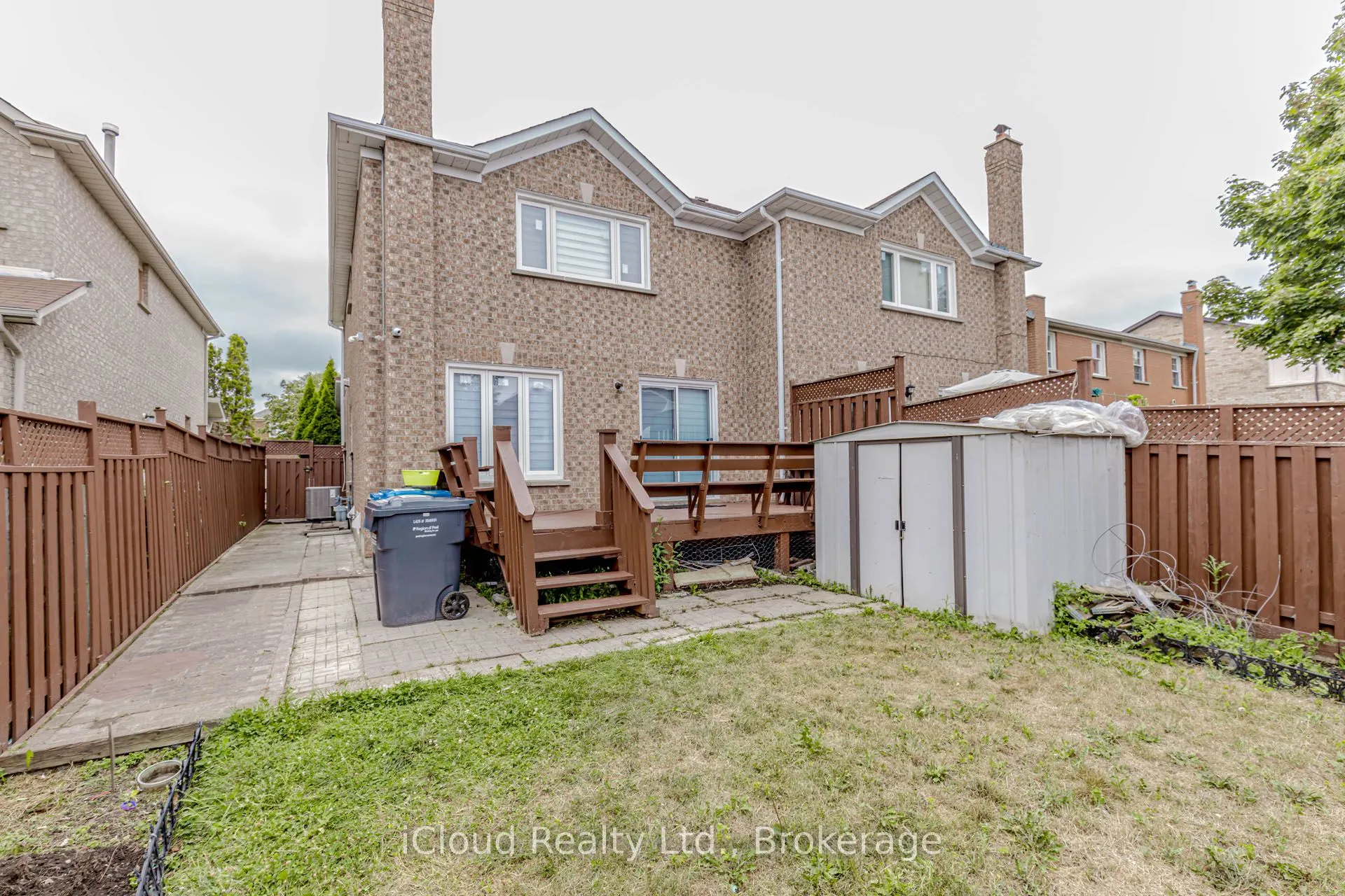 97 Bighorn Crescent