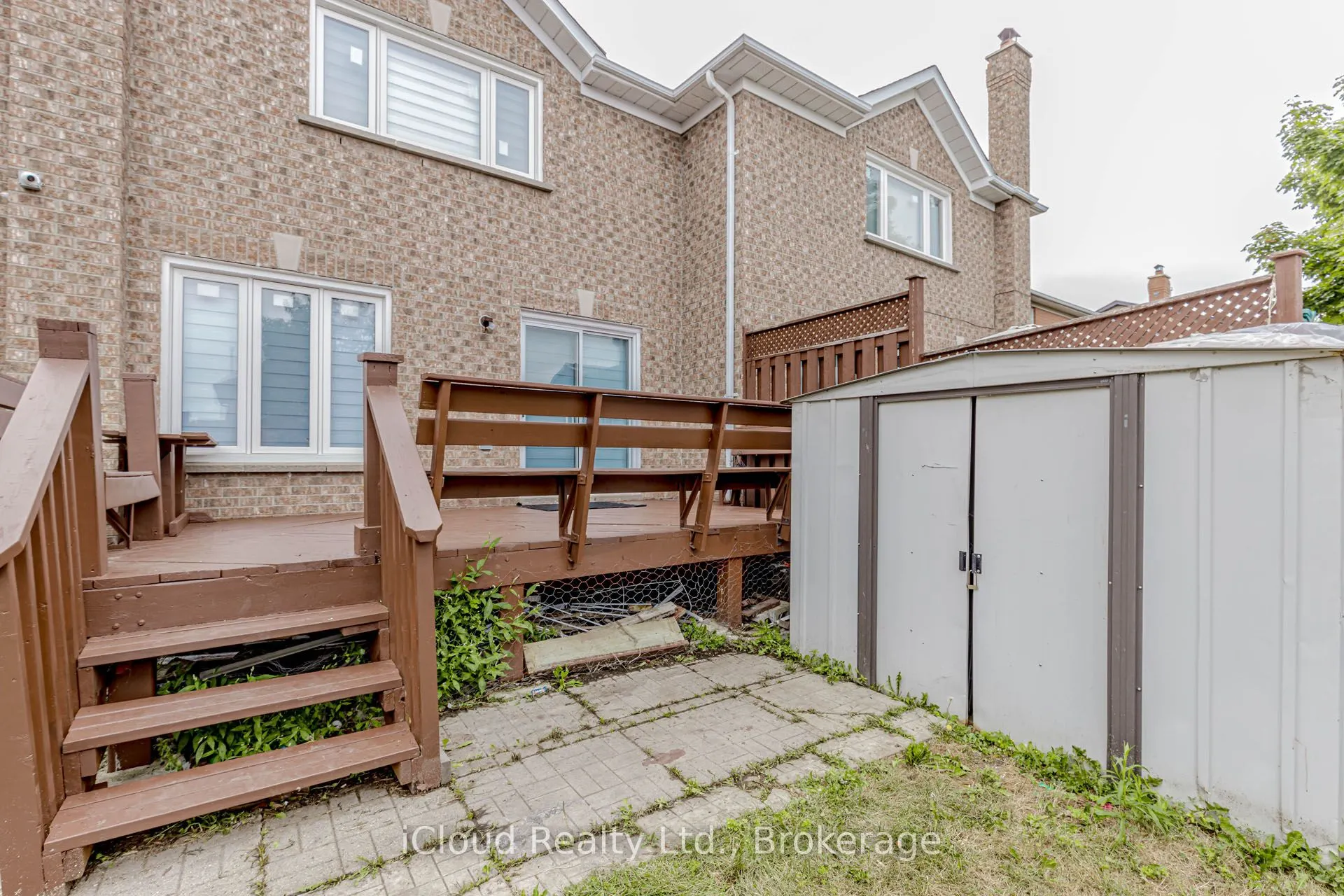 97 Bighorn Crescent