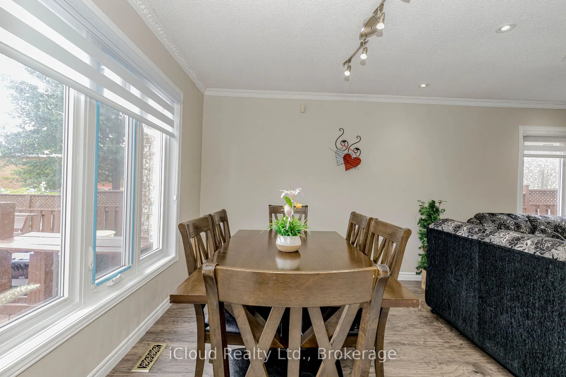 97 Bighorn Crescent