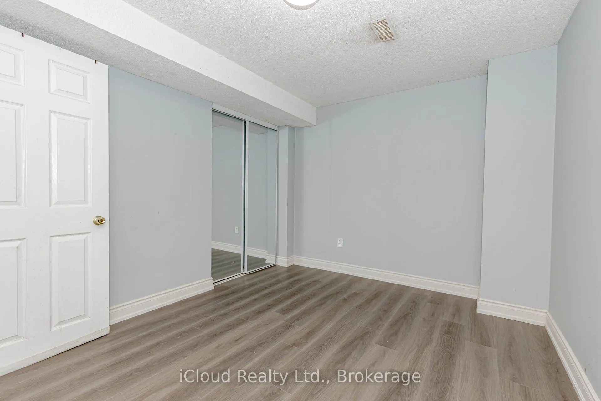 97 Bighorn Crescent