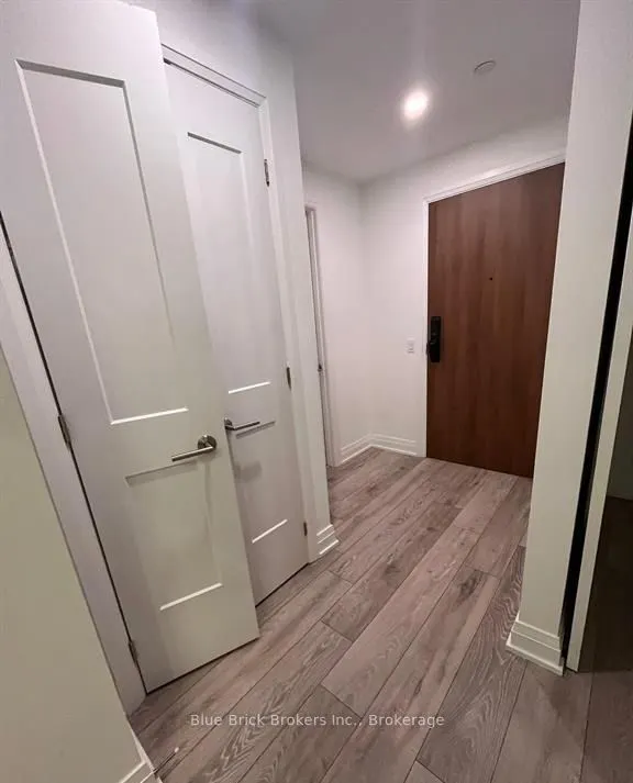 21 Park Street E, #716