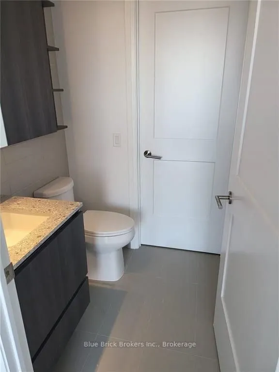 21 Park Street E, #716