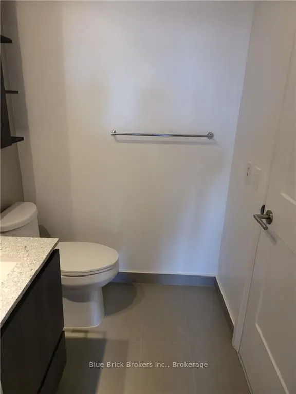 21 Park Street E, #716