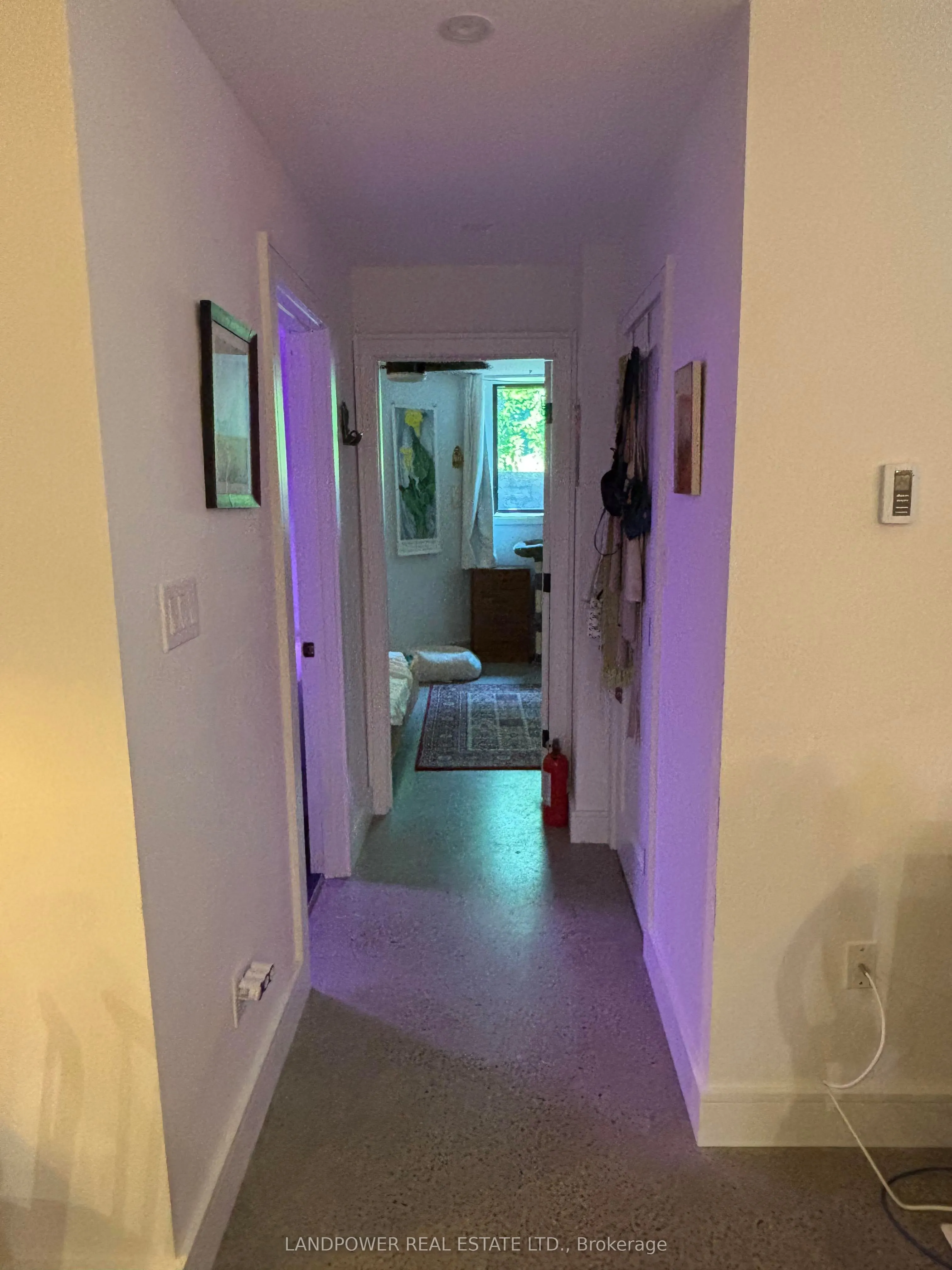10 Neepawa Avenue, #Lower
