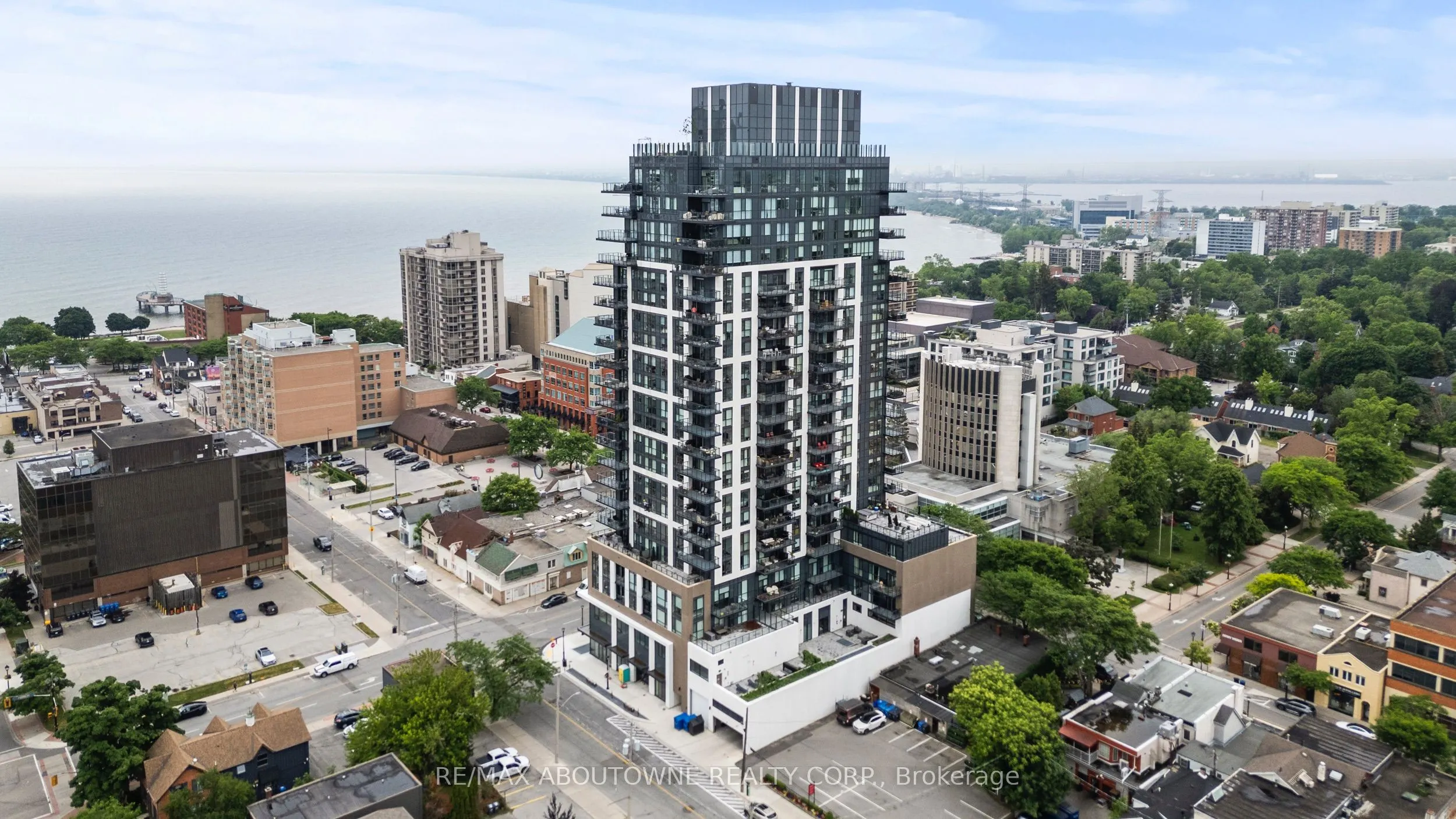 2007 James Street, #307