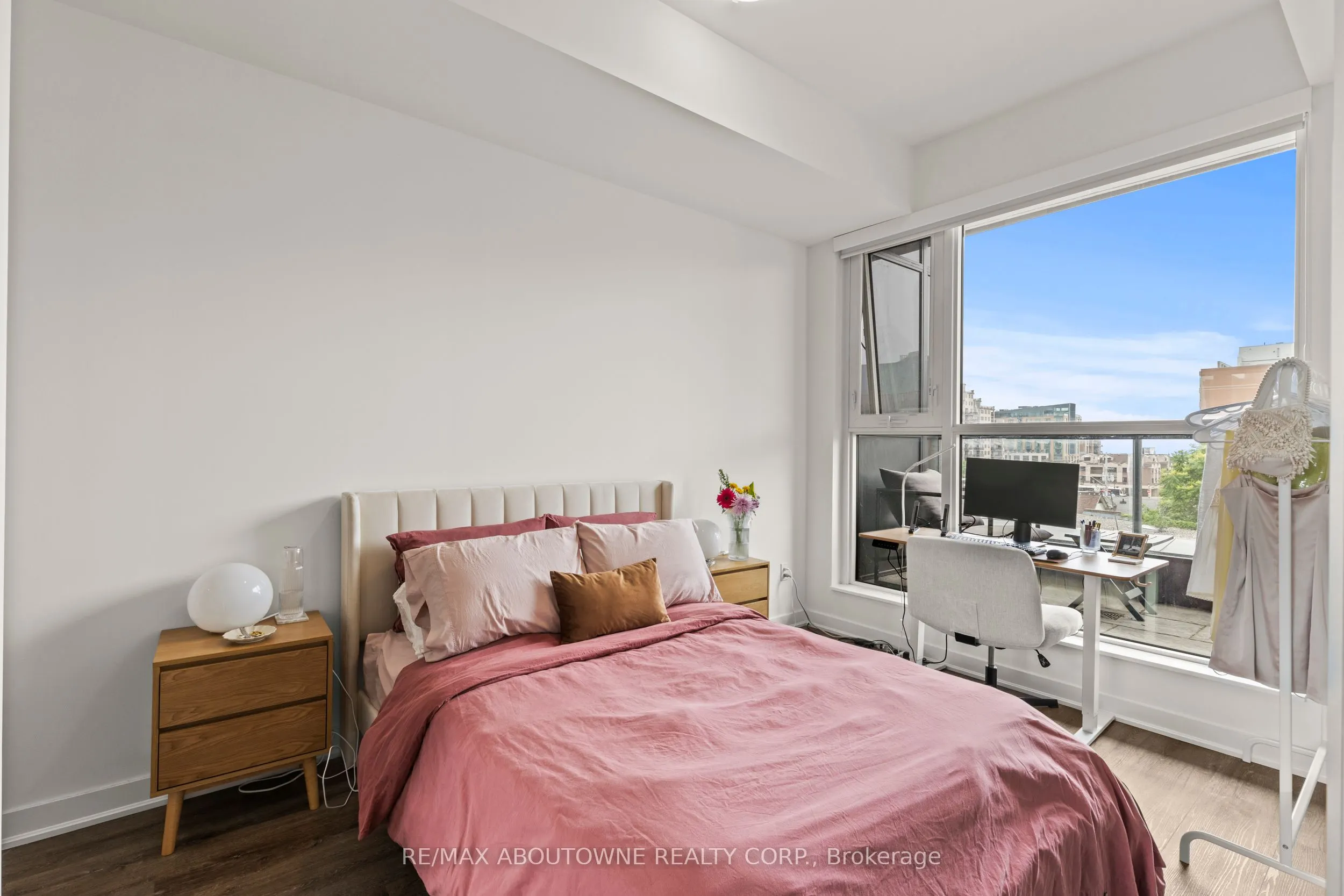 2007 James Street, #307
