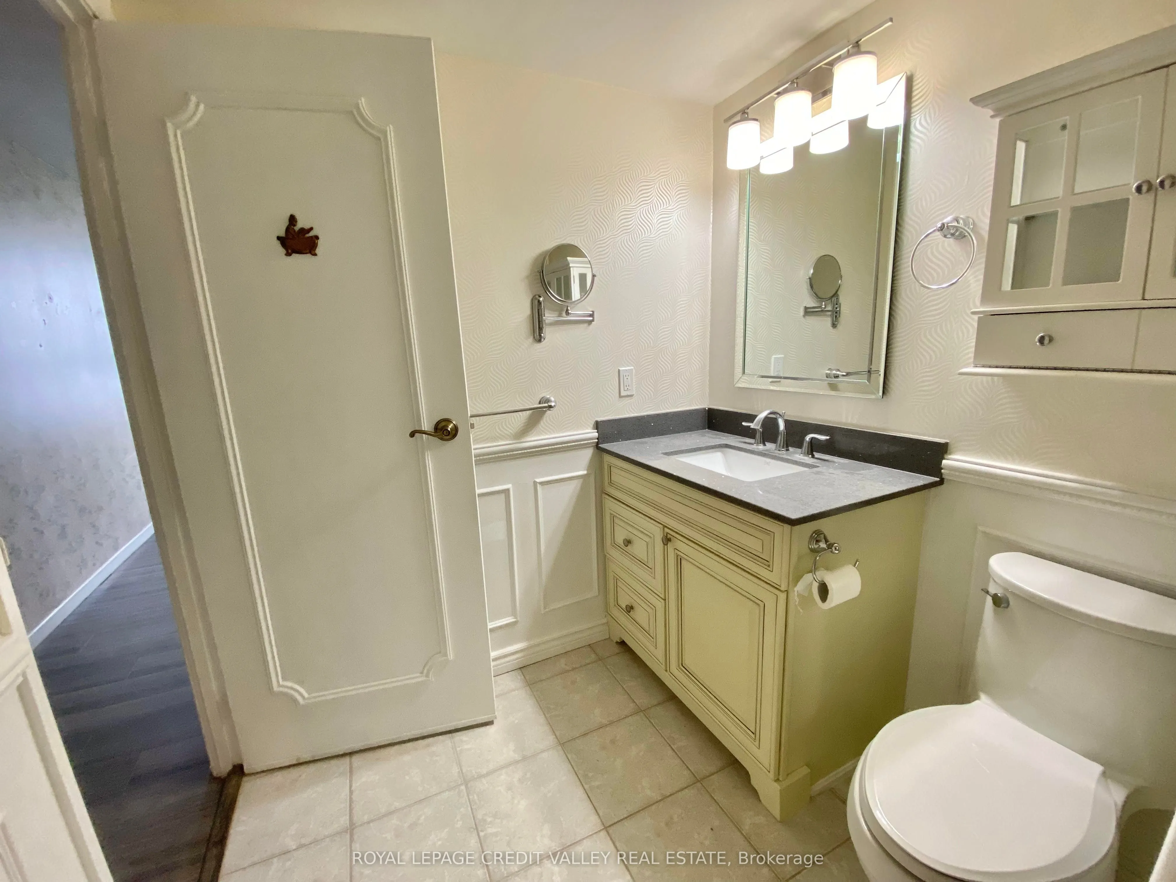 5280 Lakeshore Road, #911