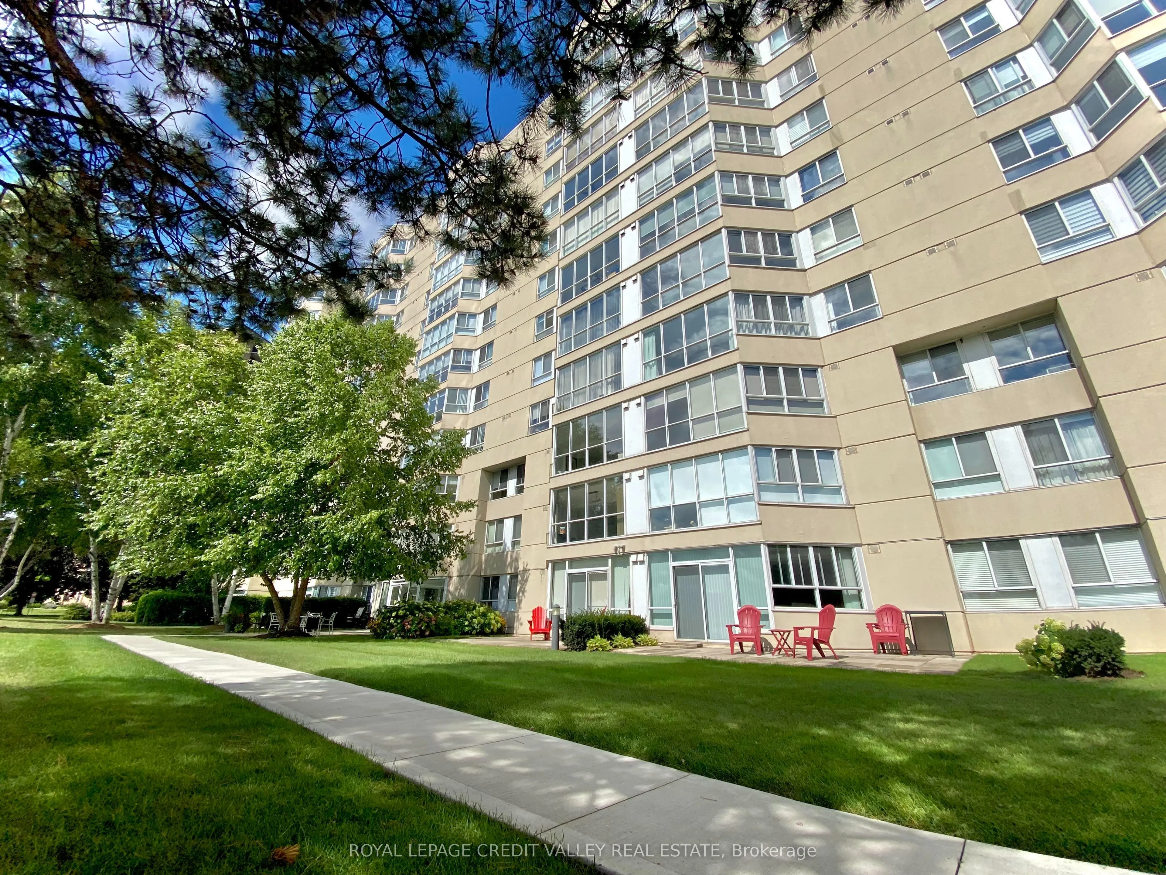 5280 Lakeshore Road, #911